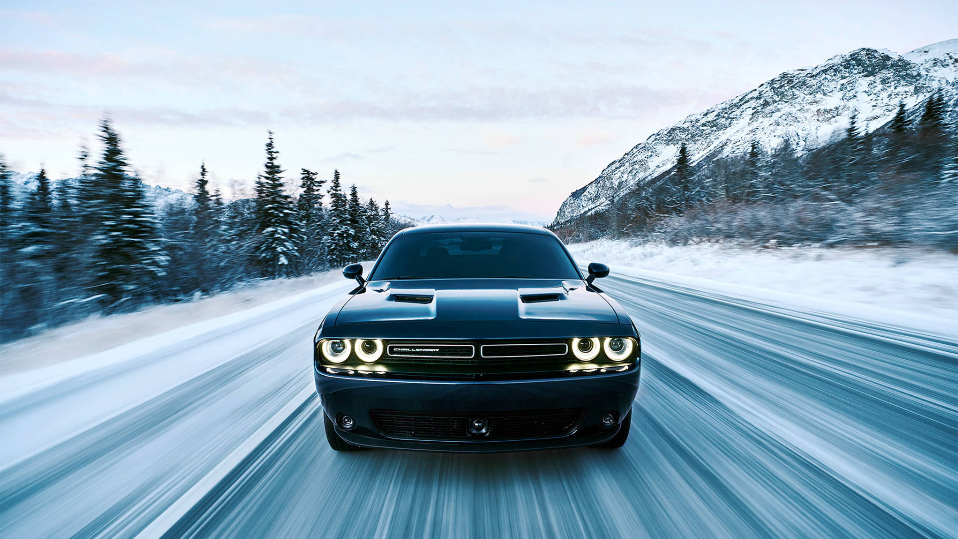 2017 Синий Dodge Challenger зимой Обои