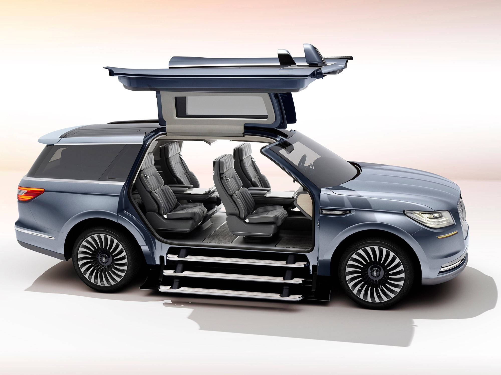 2021 Lincoln Navigator с дверью-крылом чайки Обои