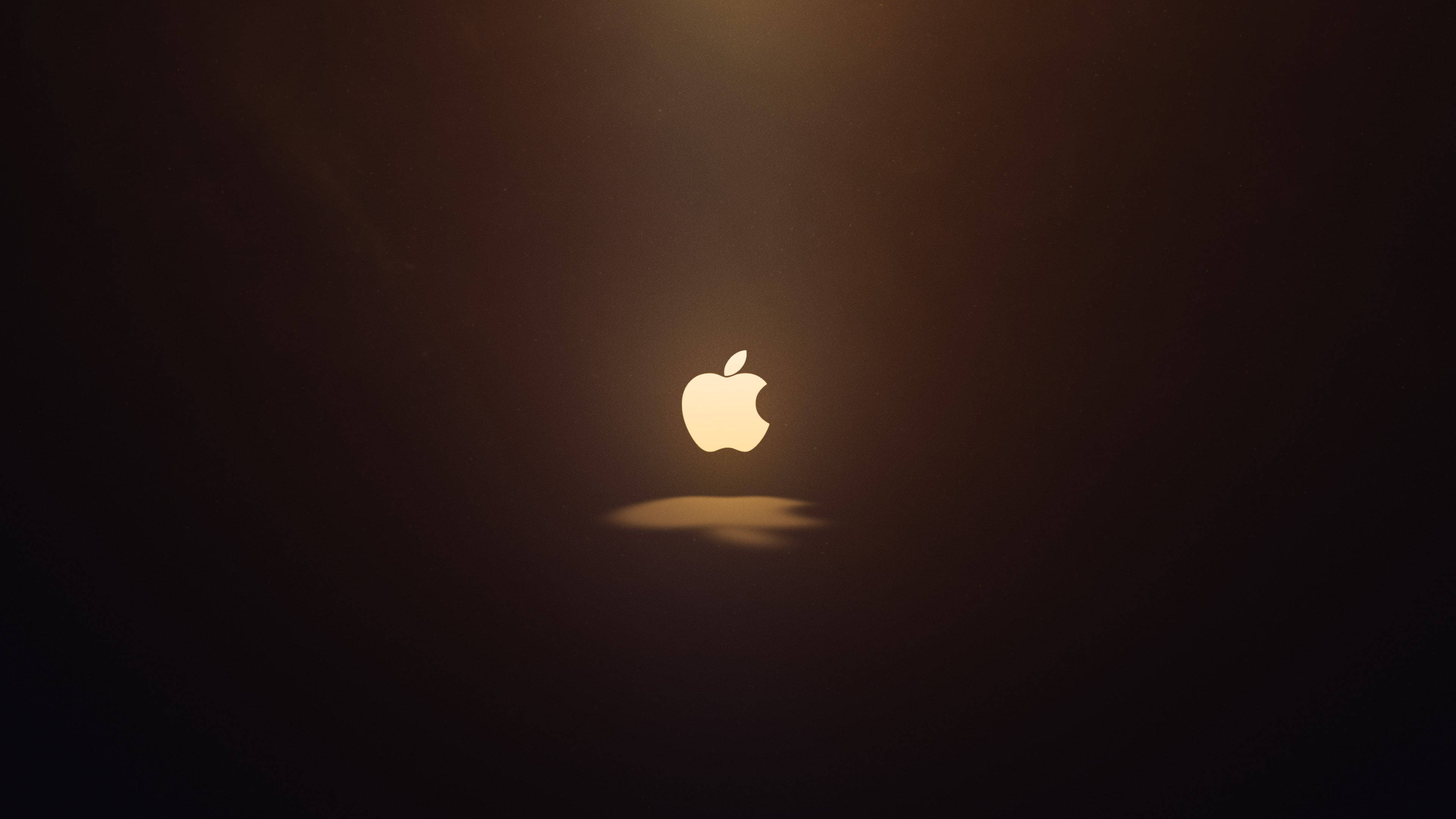Светящийся логотип Apple на Macbook Air Обои