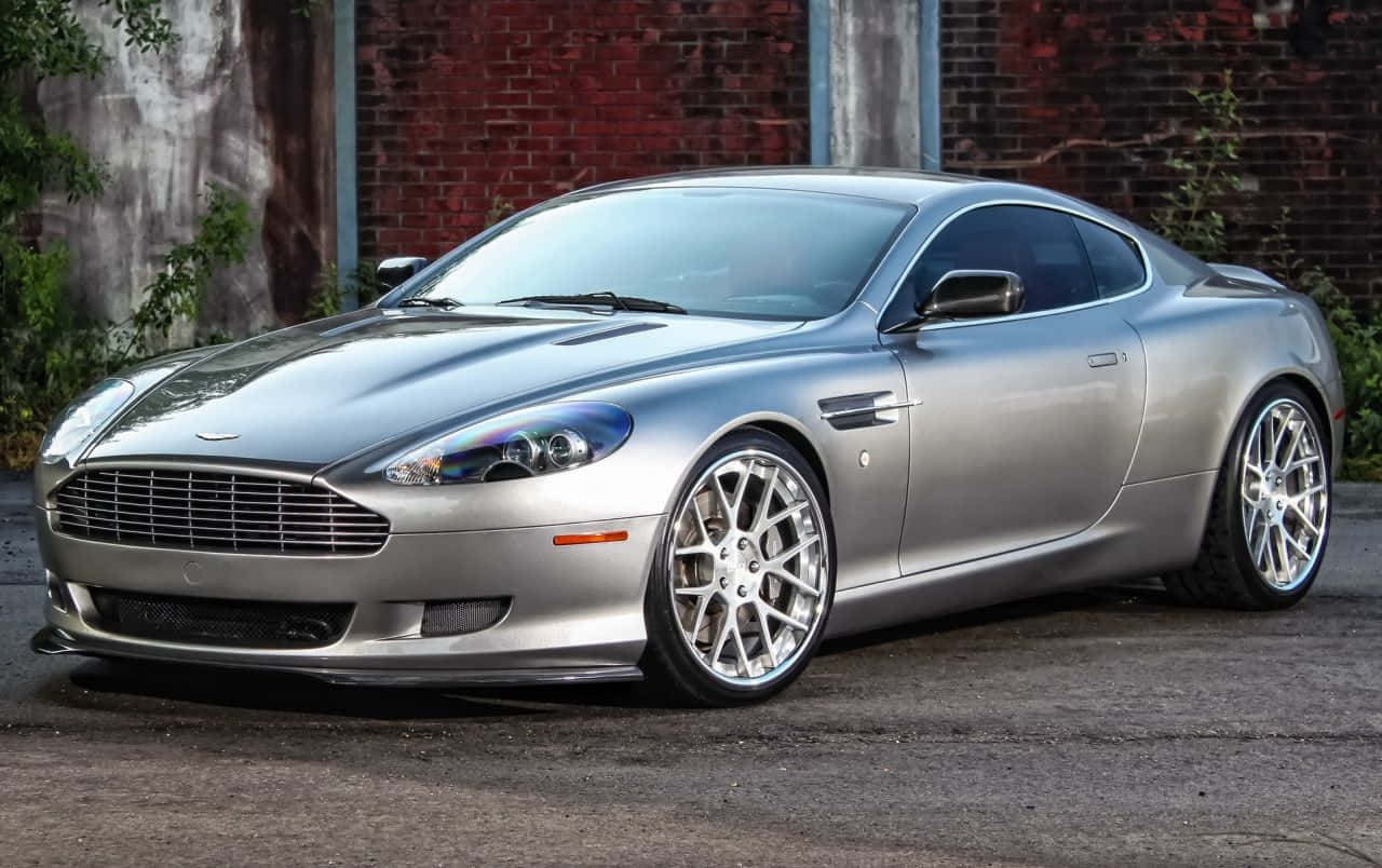 Aston Martin DB9 — идеальное сочетание мощности и дизайна Обои