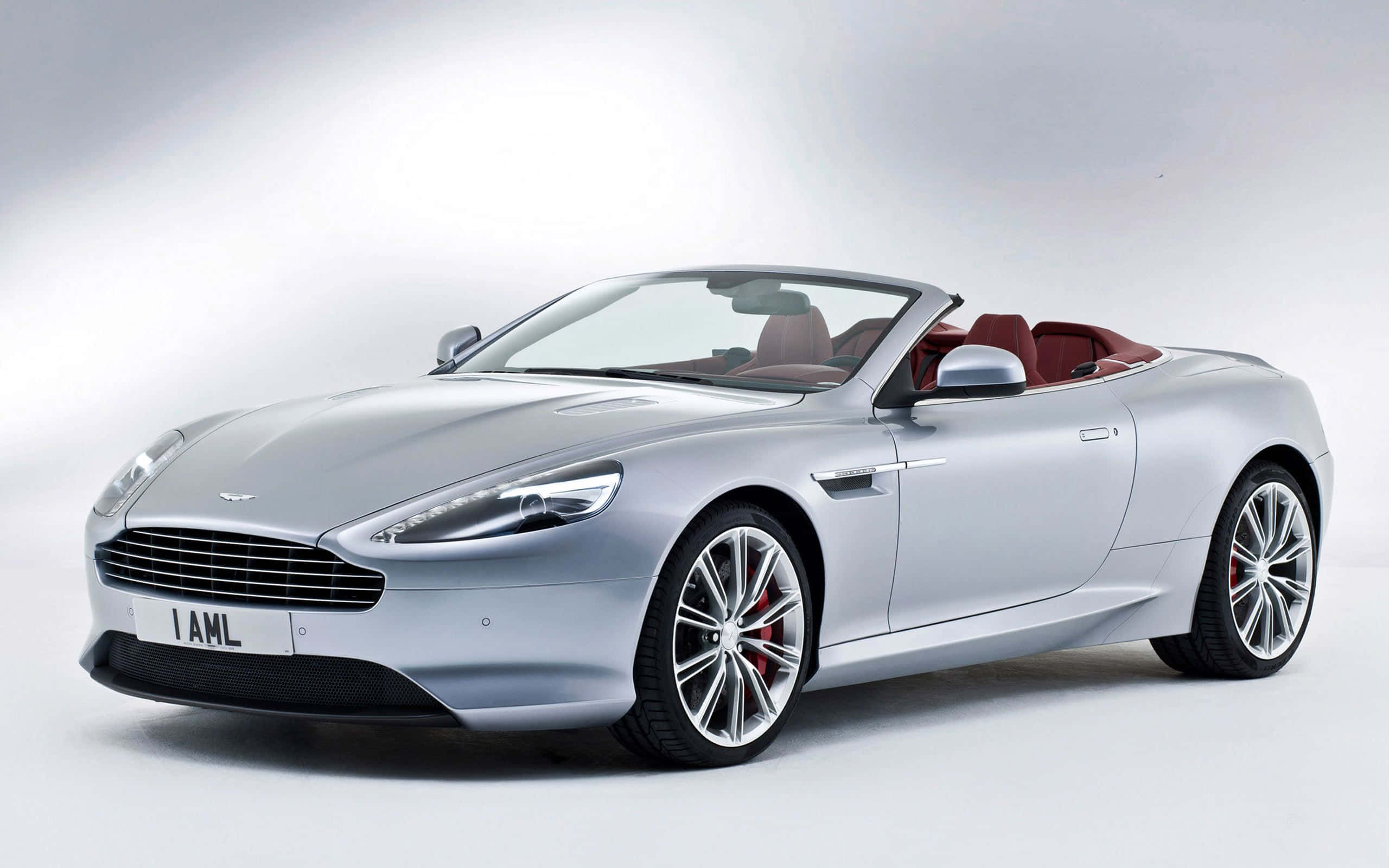 Гламурный снимок Aston Martin DB9 Обои