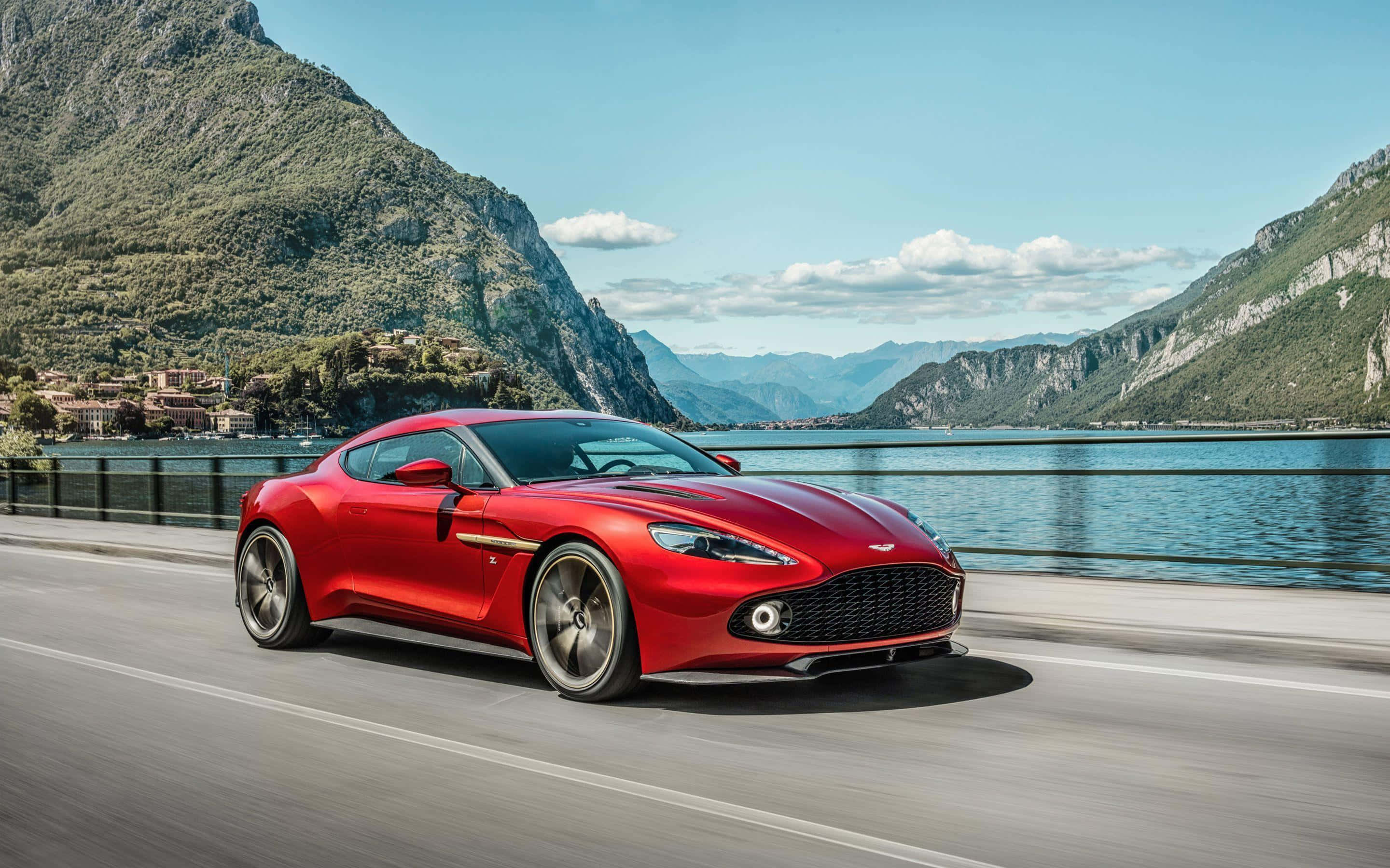 Aston Martin Vanquish во всей красе Обои