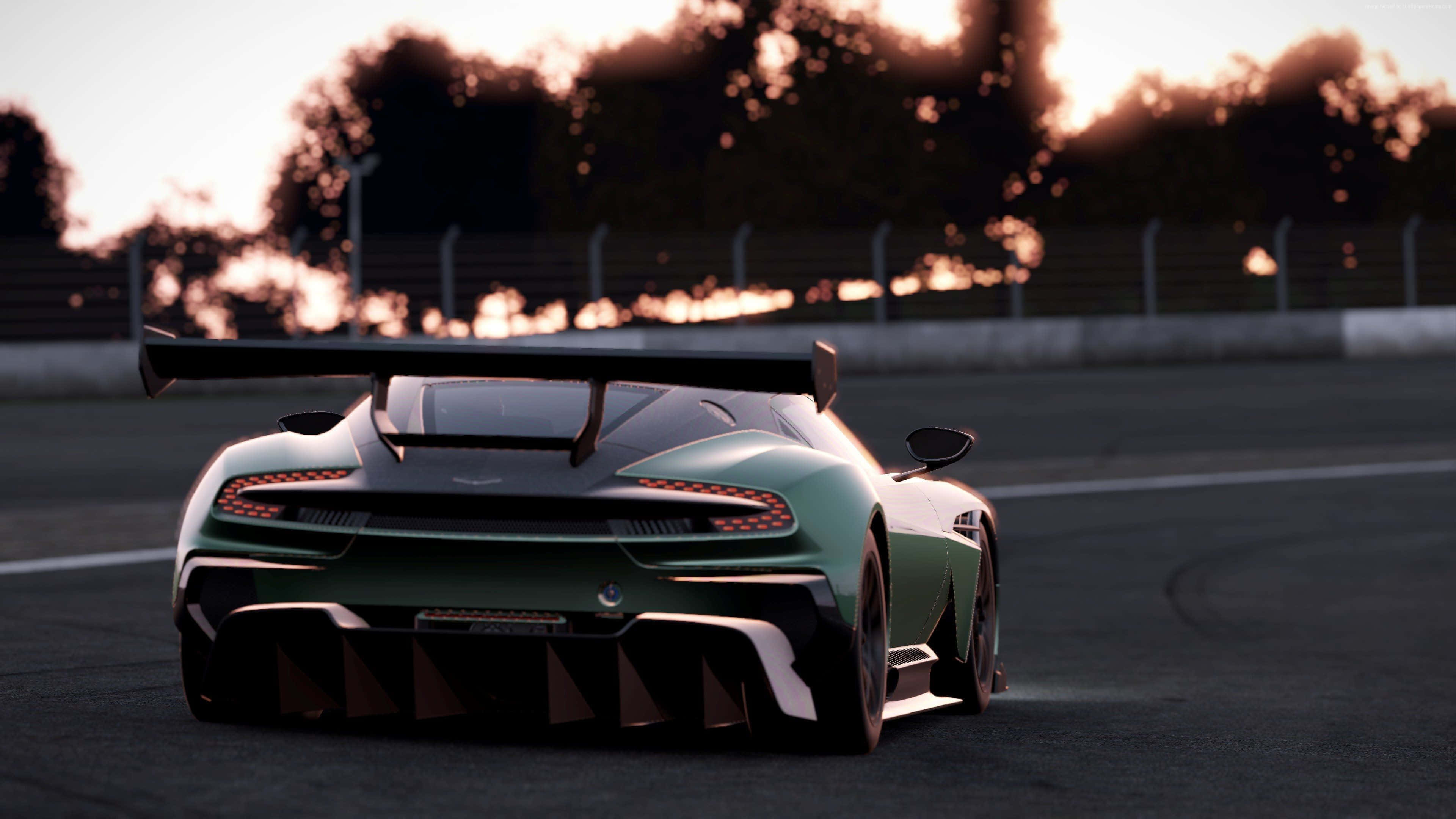 Aston Martin Vantage против Aston Martin V8 Обои