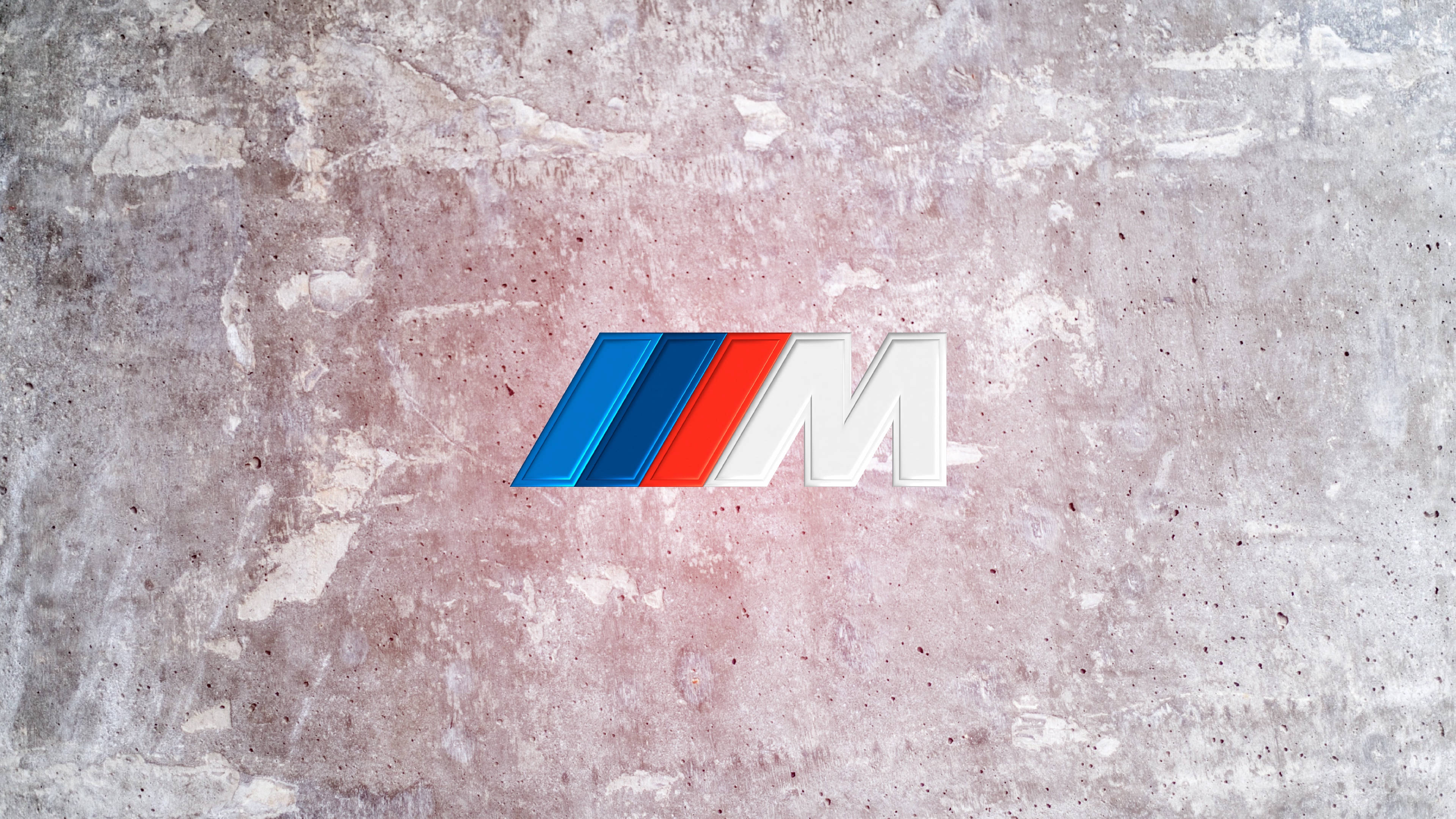 Текстура бетона с логотипом BMW M Обои