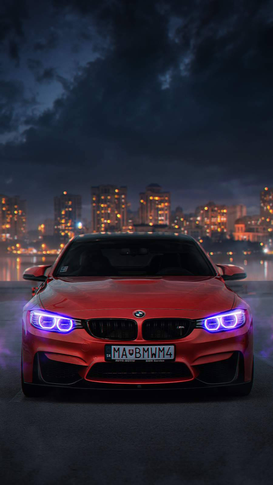 BMW M4 Городской пейзаж iPhone Автомобиль Обои