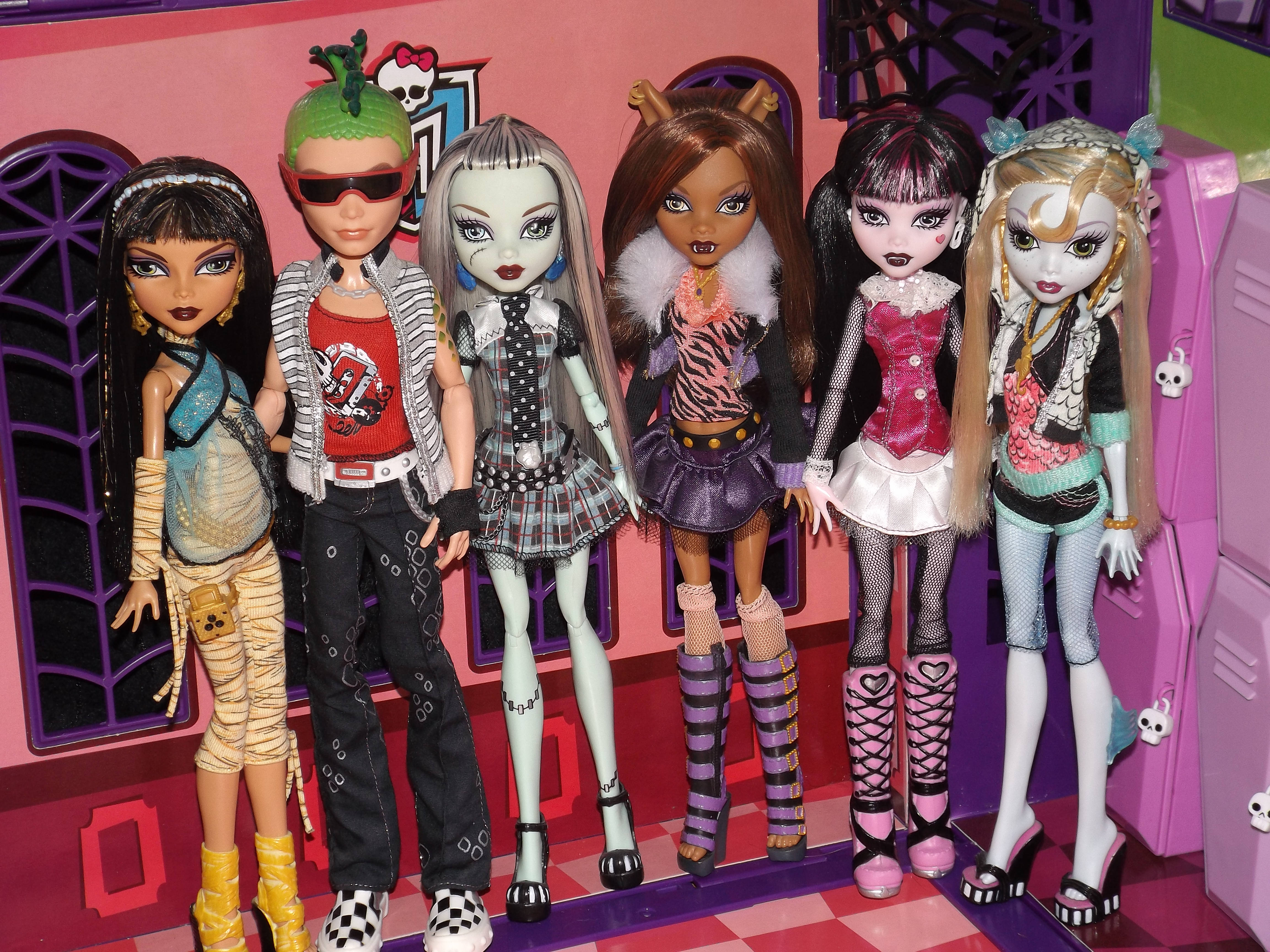 Ночная дискотека в стиле Bratz Обои