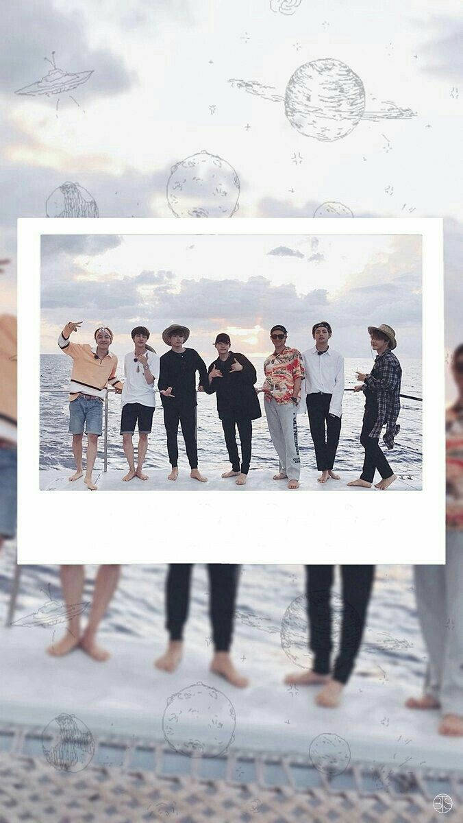 Эстетичный полароид BTS на яхте Обои