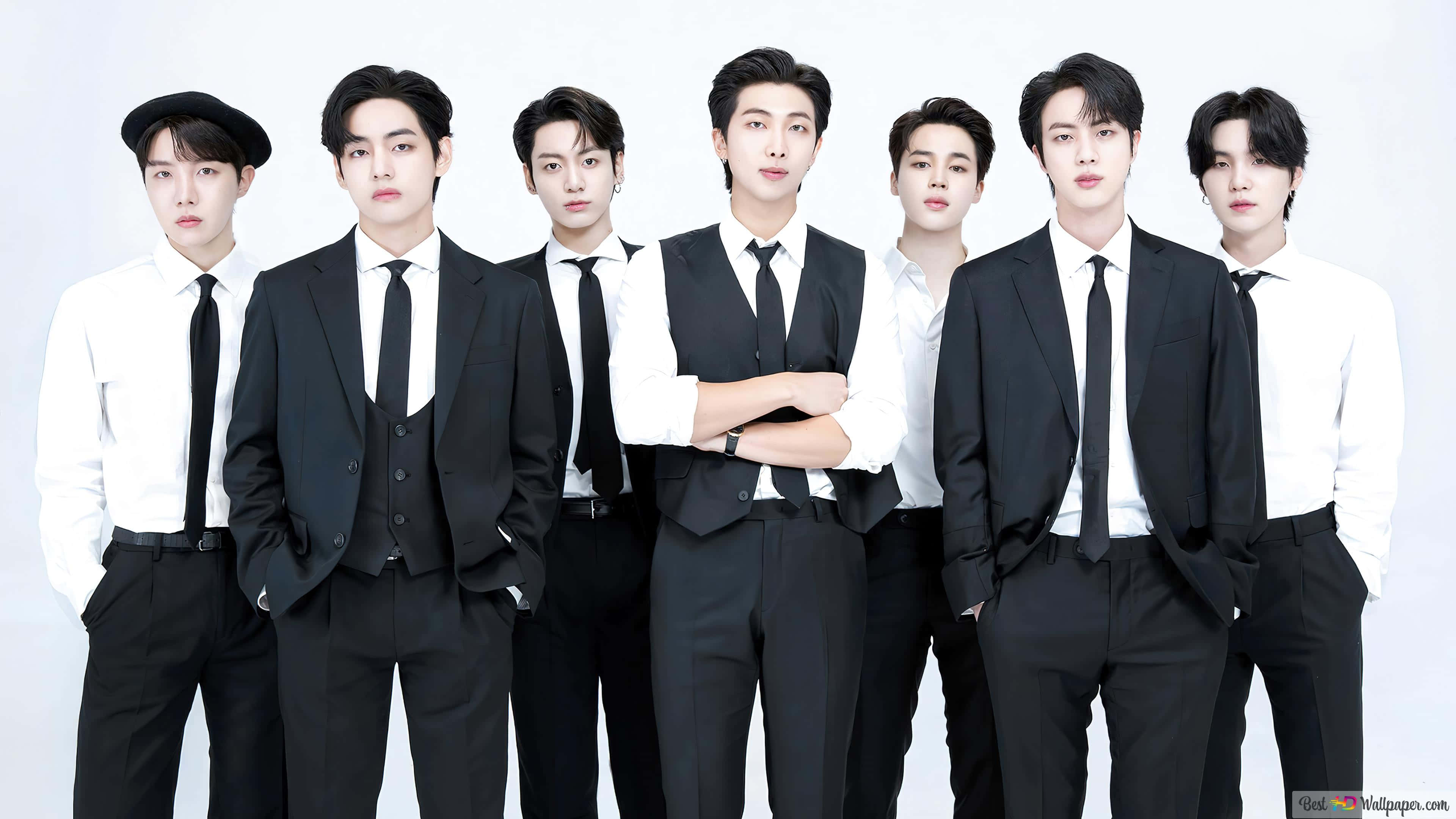 BTS фотосессия черно-белая официальная Обои