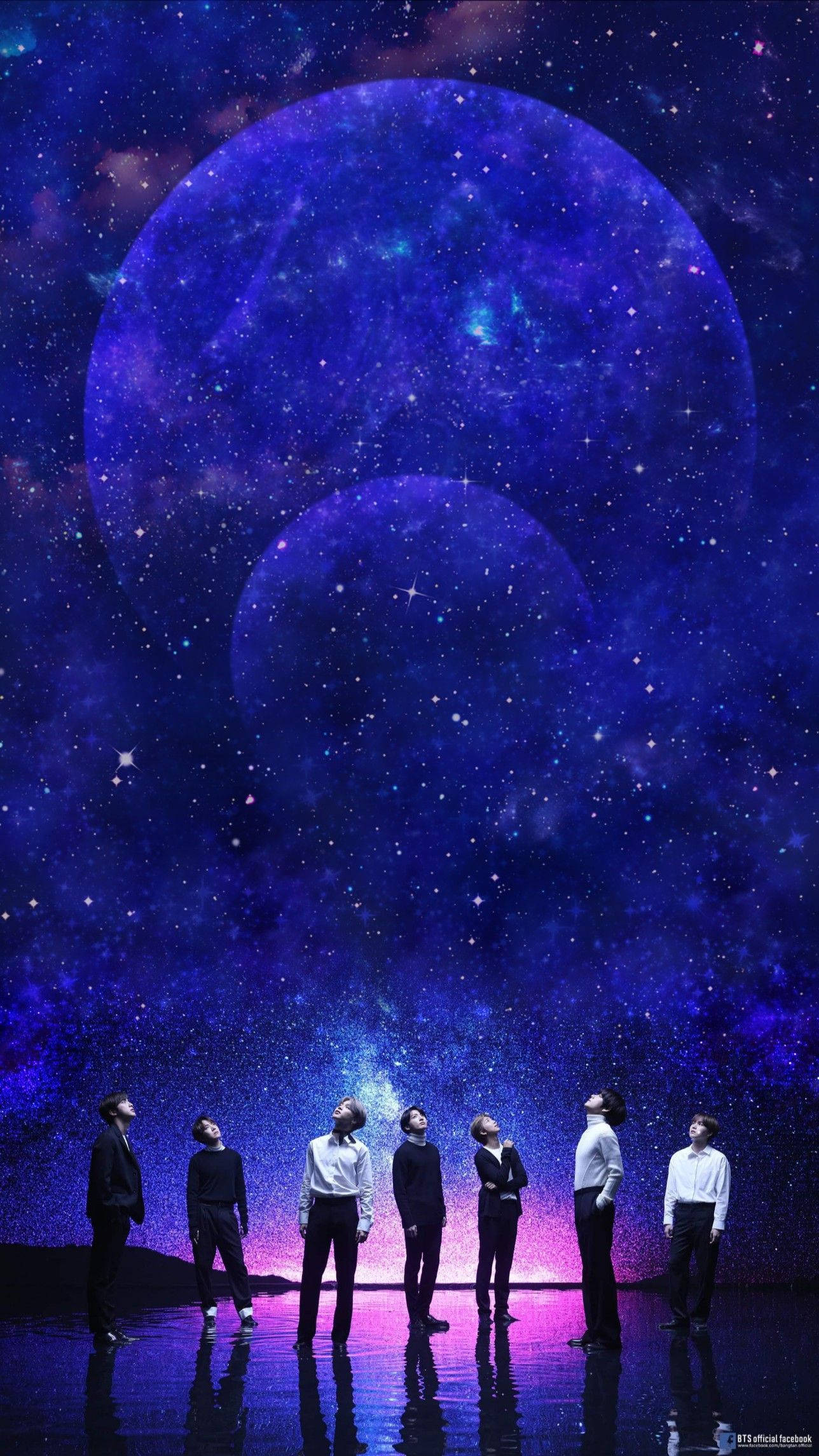 BTS на мерцающем пастельно-фиолетовом фоне Обои