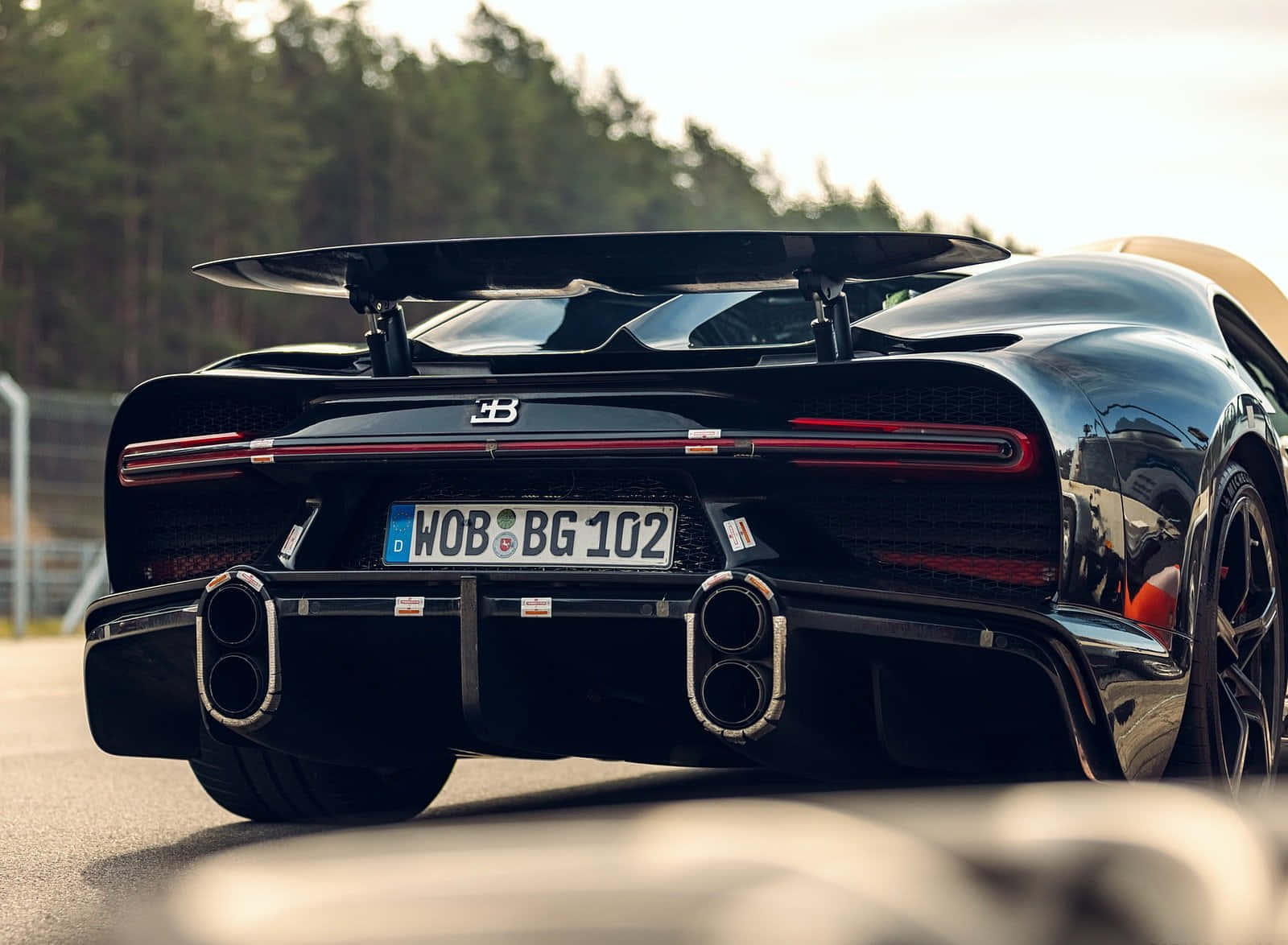 Bugatti Chiron – Воплощение мощи и элегантности Обои