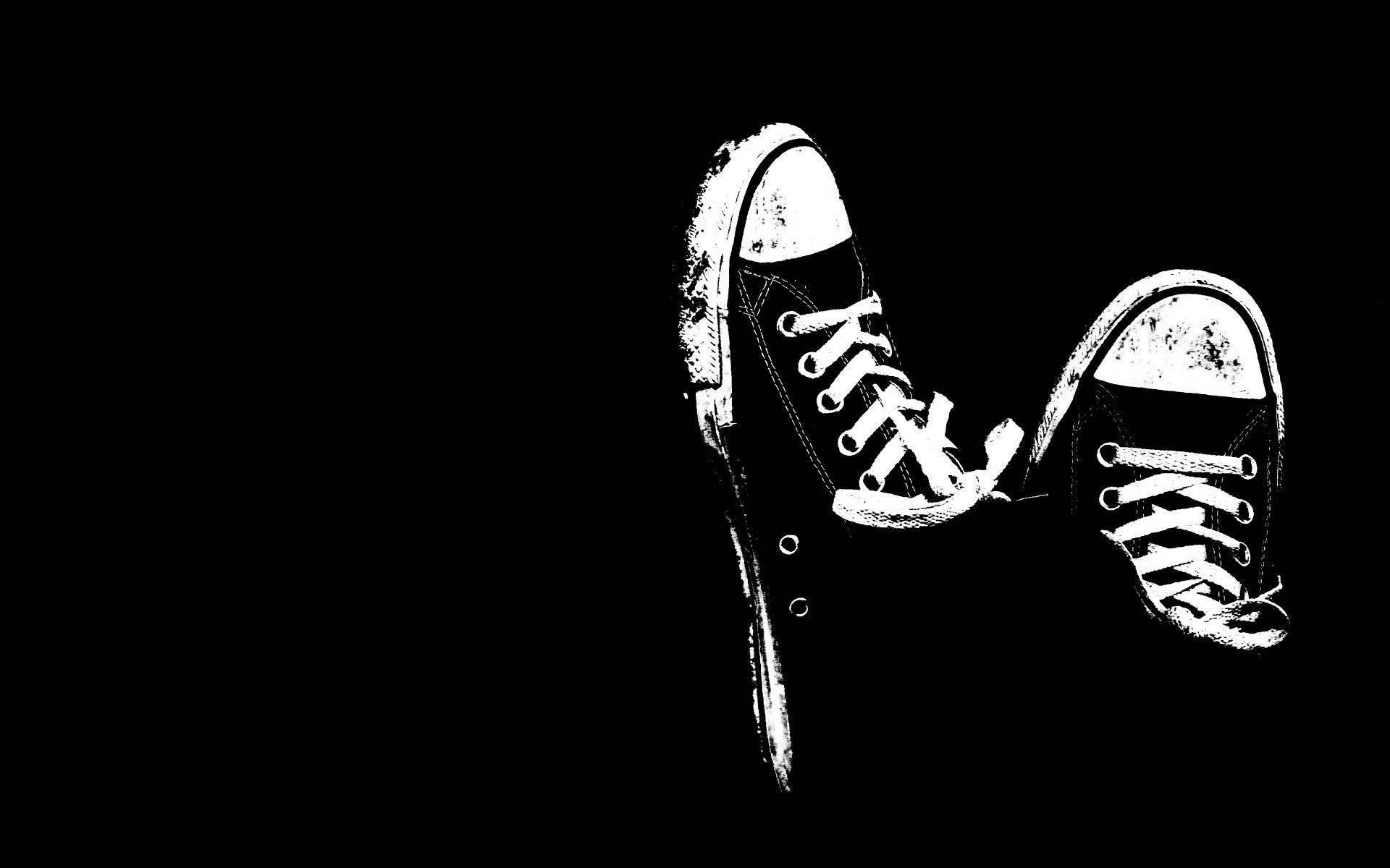 Классные чёрные кеды Converse Обои