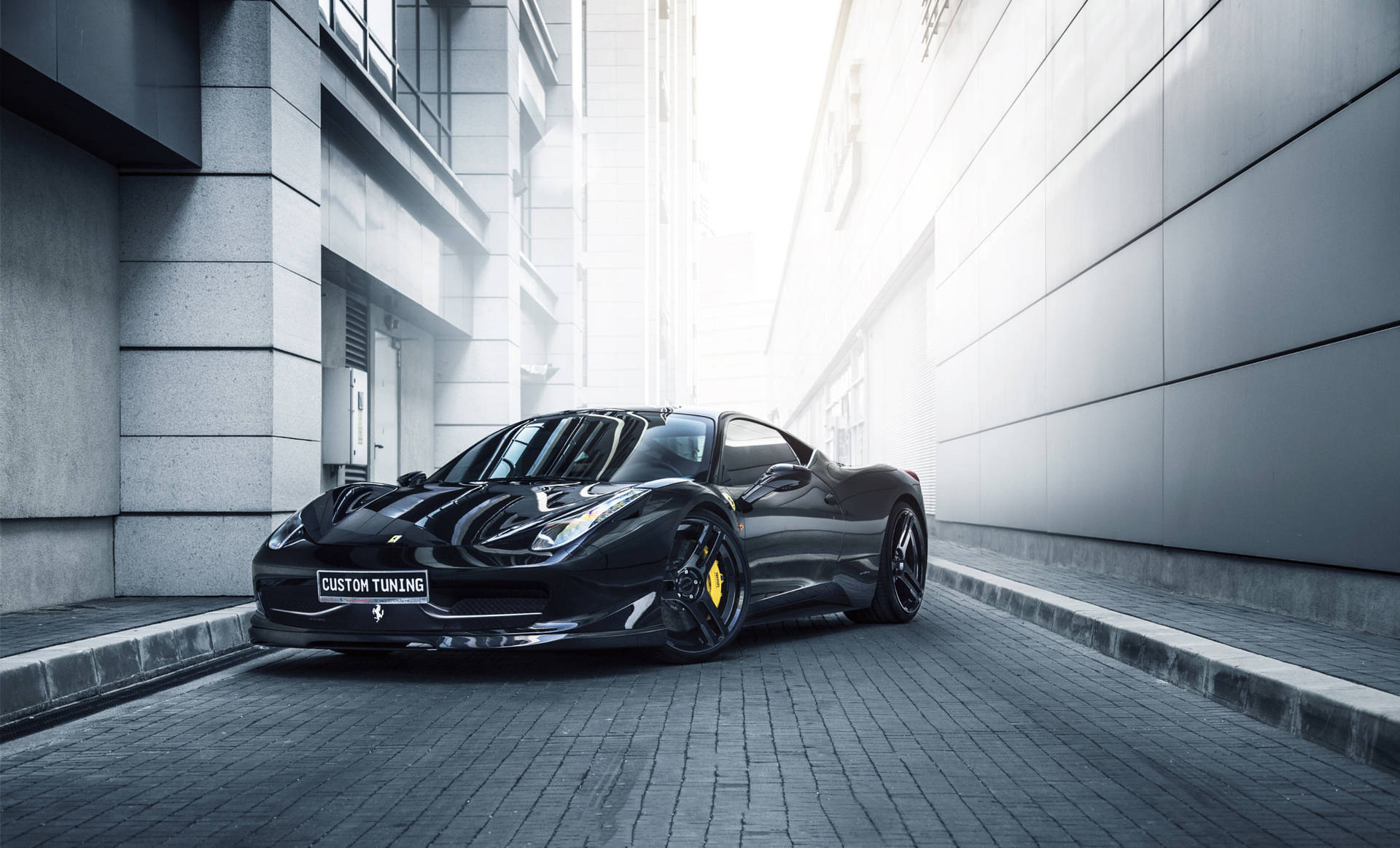 Ferrari 458 Italia модифицированный Novitec ярко-серый обои
