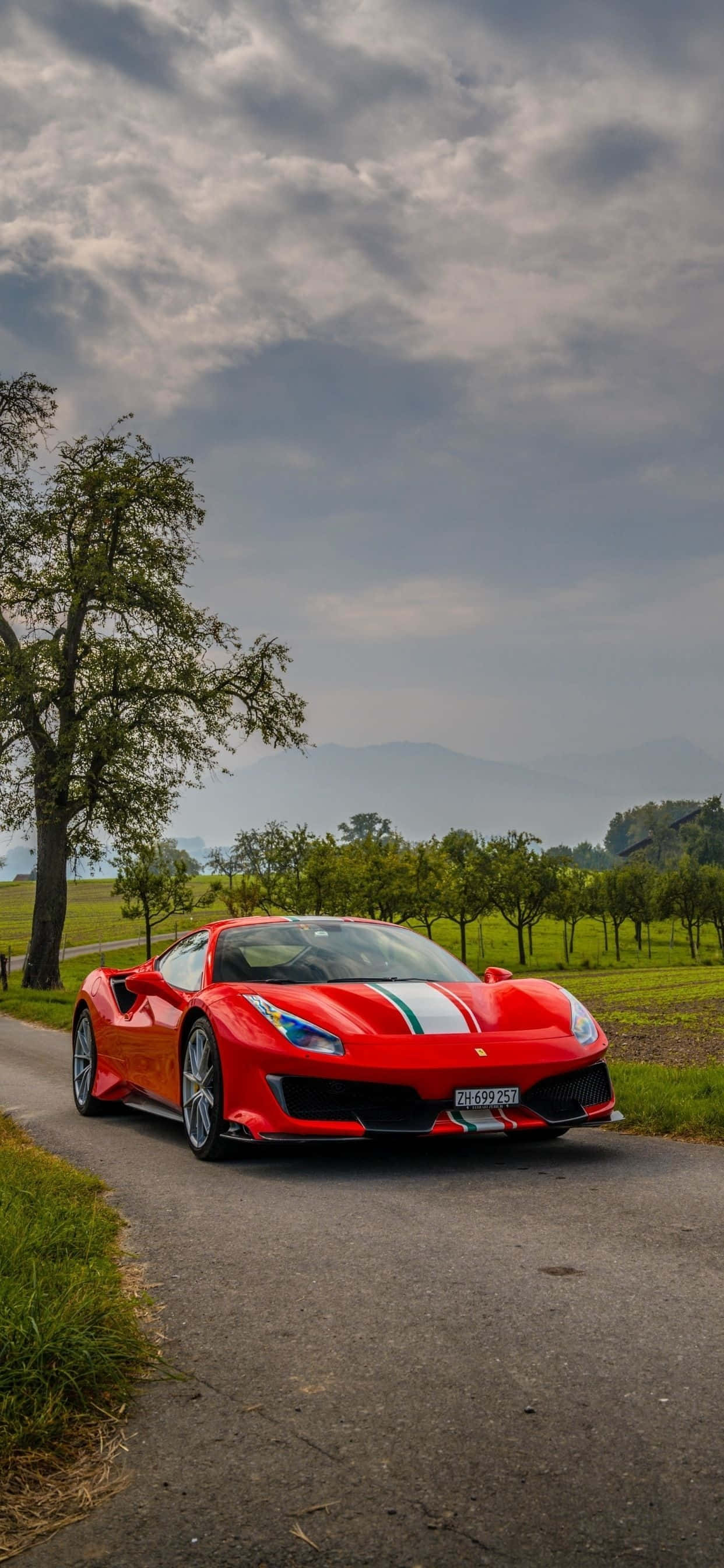 Фон Ferrari для iPhone Xs Max: красный Ferrari 488 Pista Обои