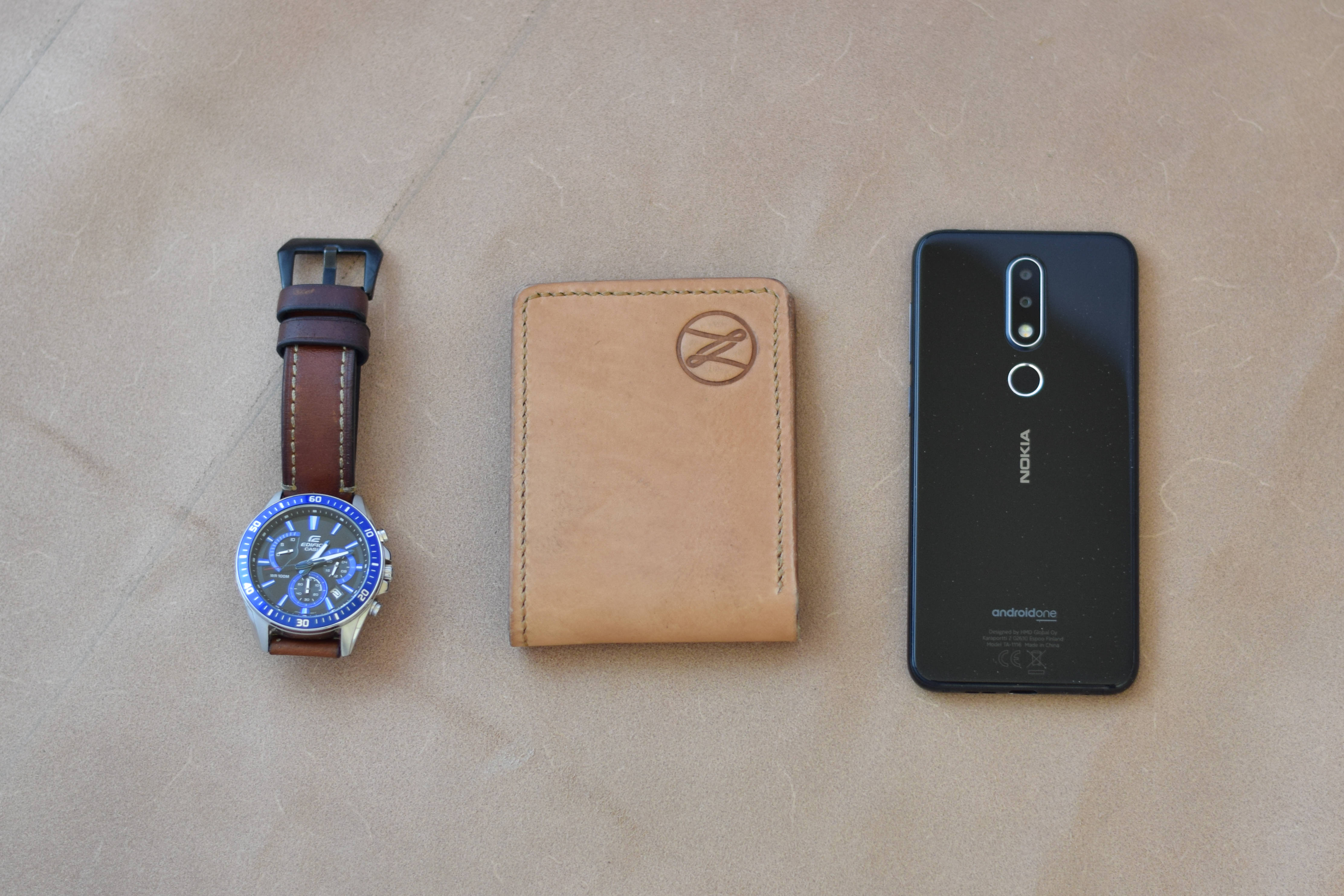 Flat lay смартфона Nokia Обои