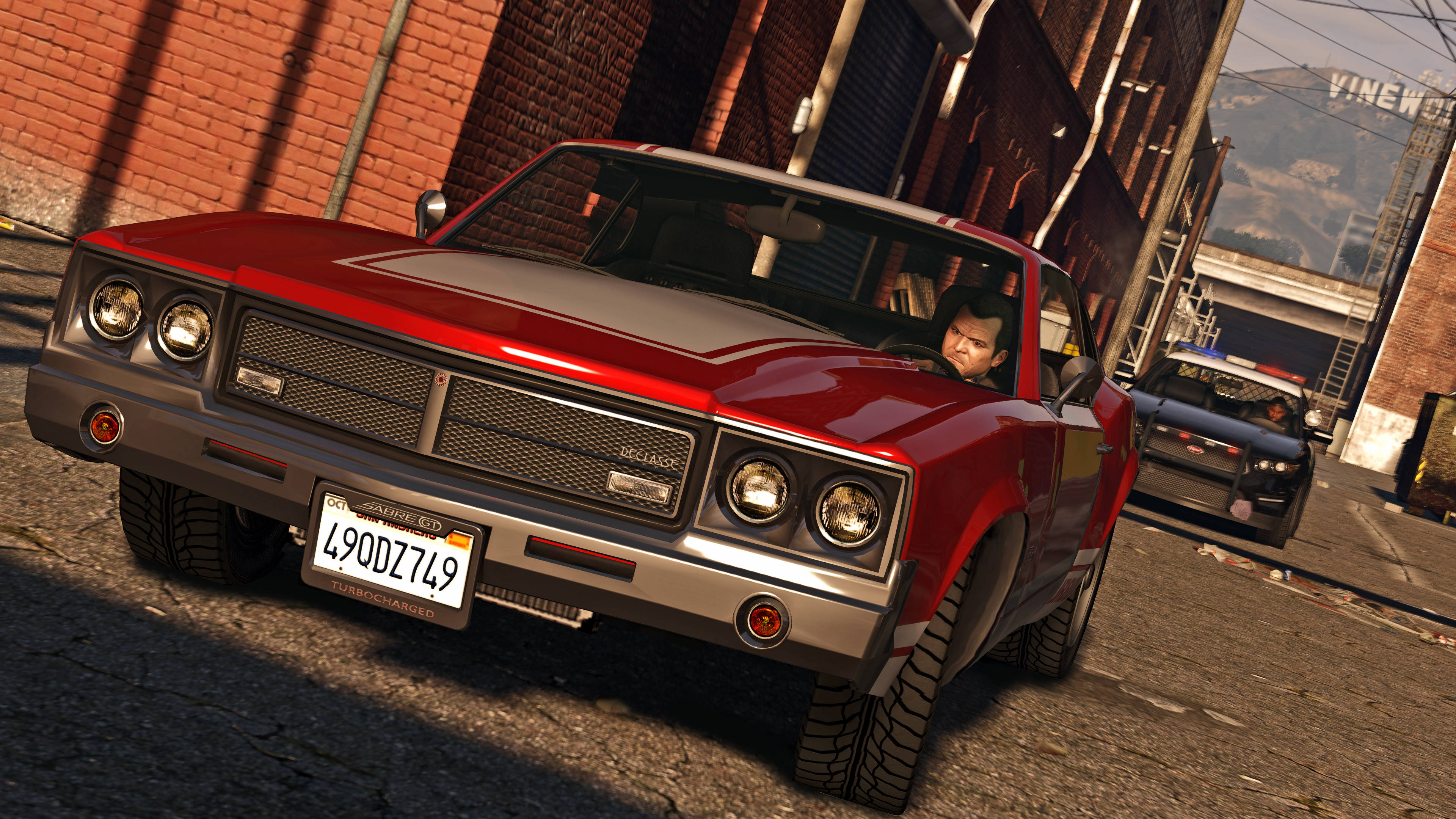 Крутая погоня на красной машине в GTA Обои