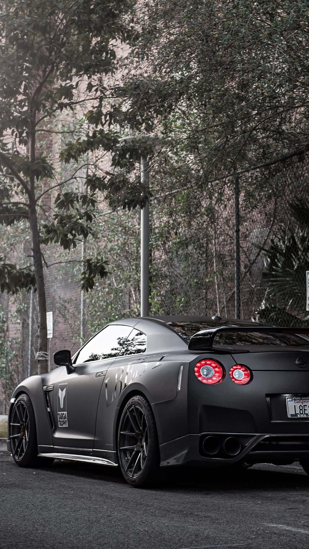 Черный автомобиль GTR R35 Обои