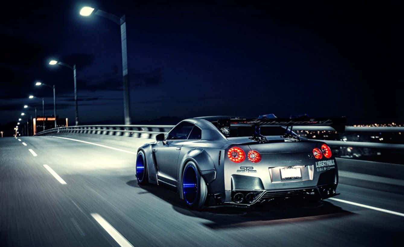 GTR R35 Ночная дорога Обои