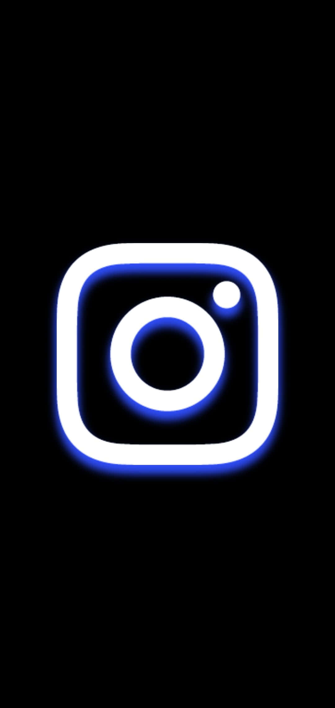 Белый и синий логотип Instagram на черном фоне Обои