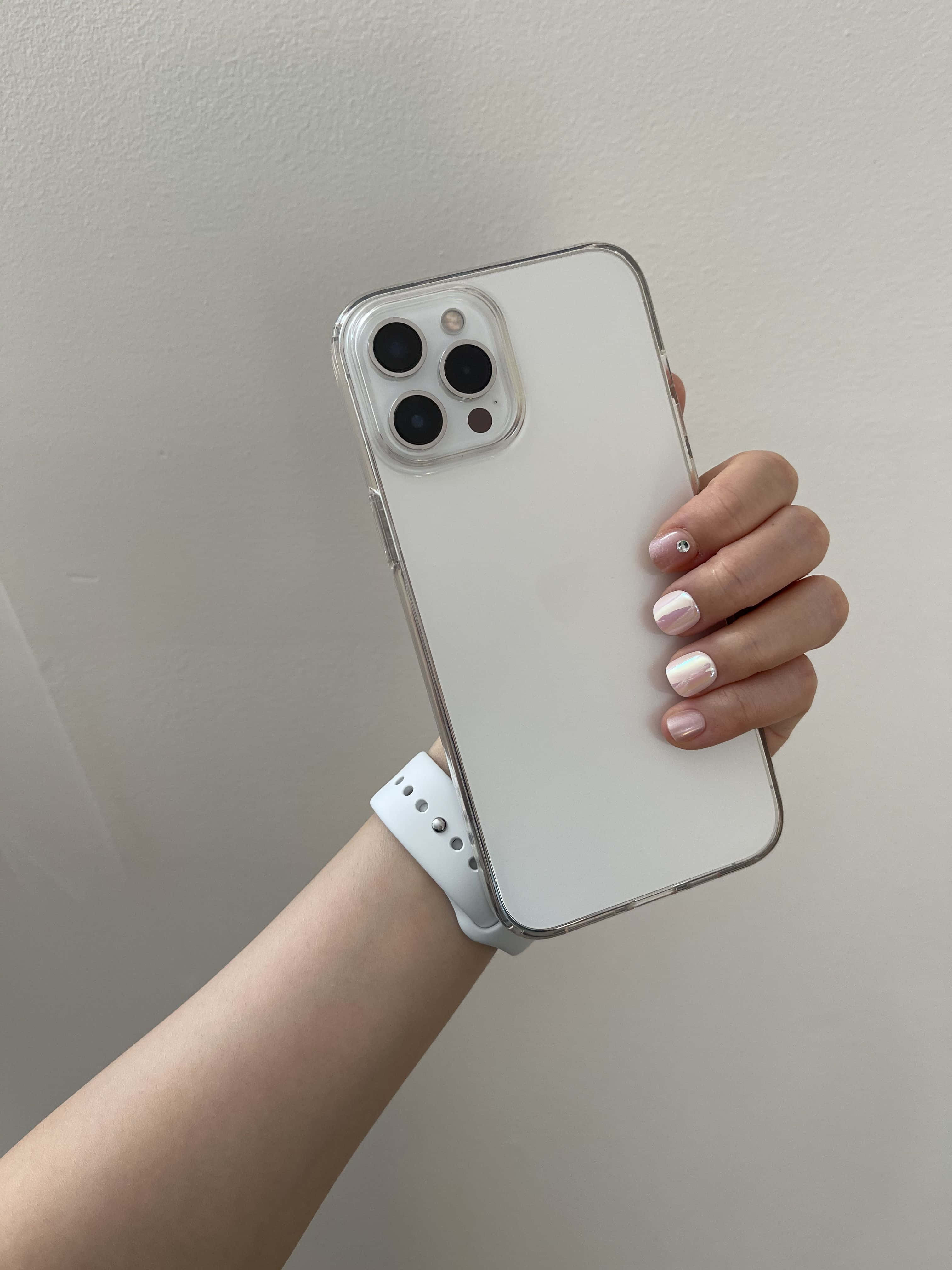 Совершенно новый и революционный iPhone 12 Обои