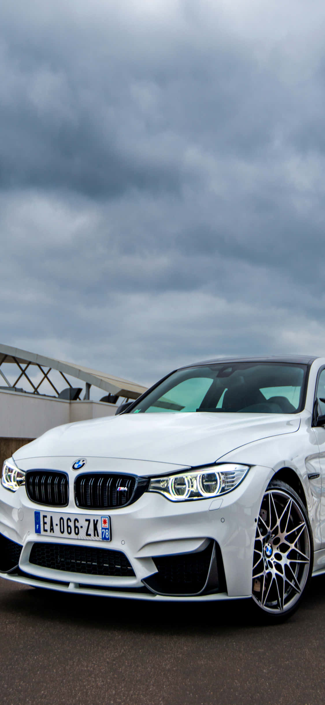 Наслаждайтесь мощью нового iPhone X и BMW. Обои