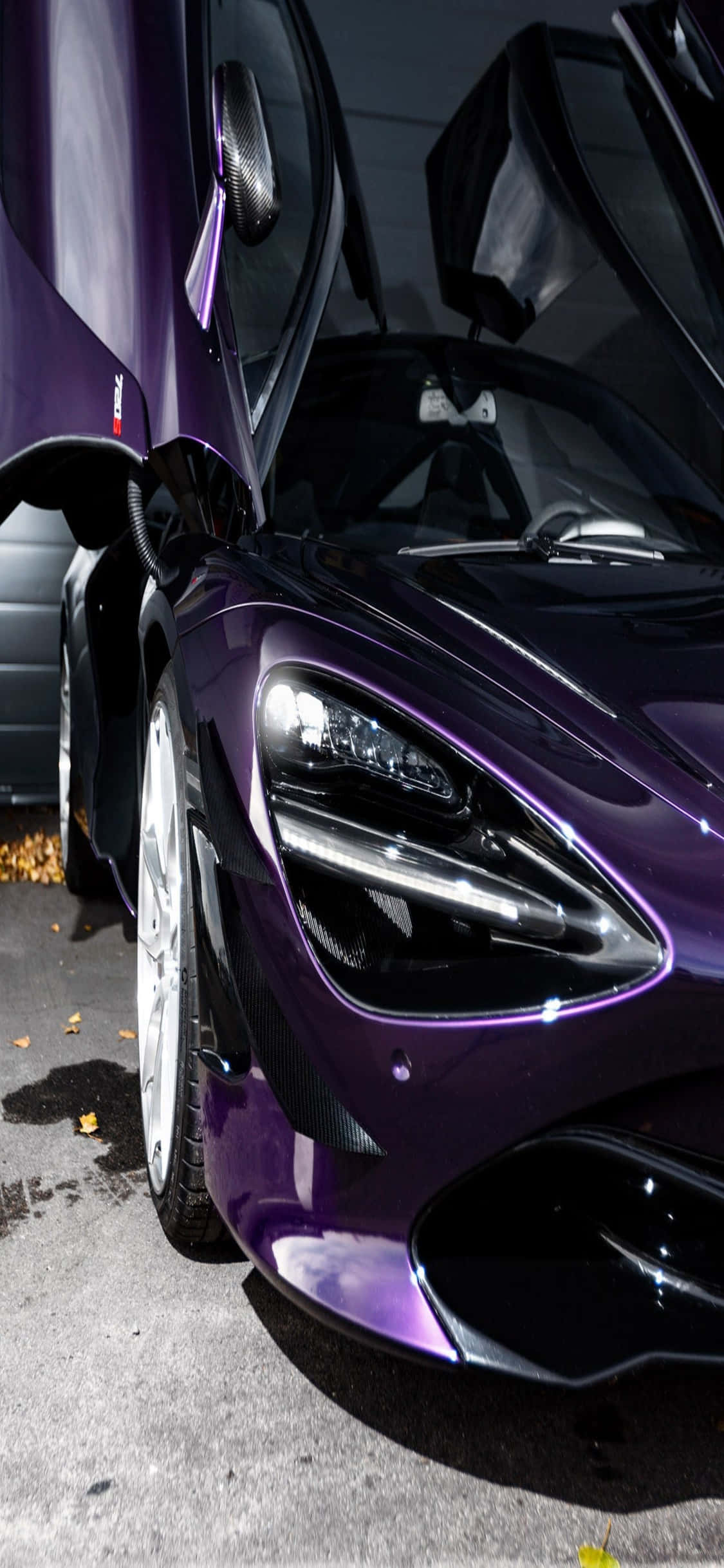 iPhone X McLaren 720s Фиолетовая дверь фон Обои