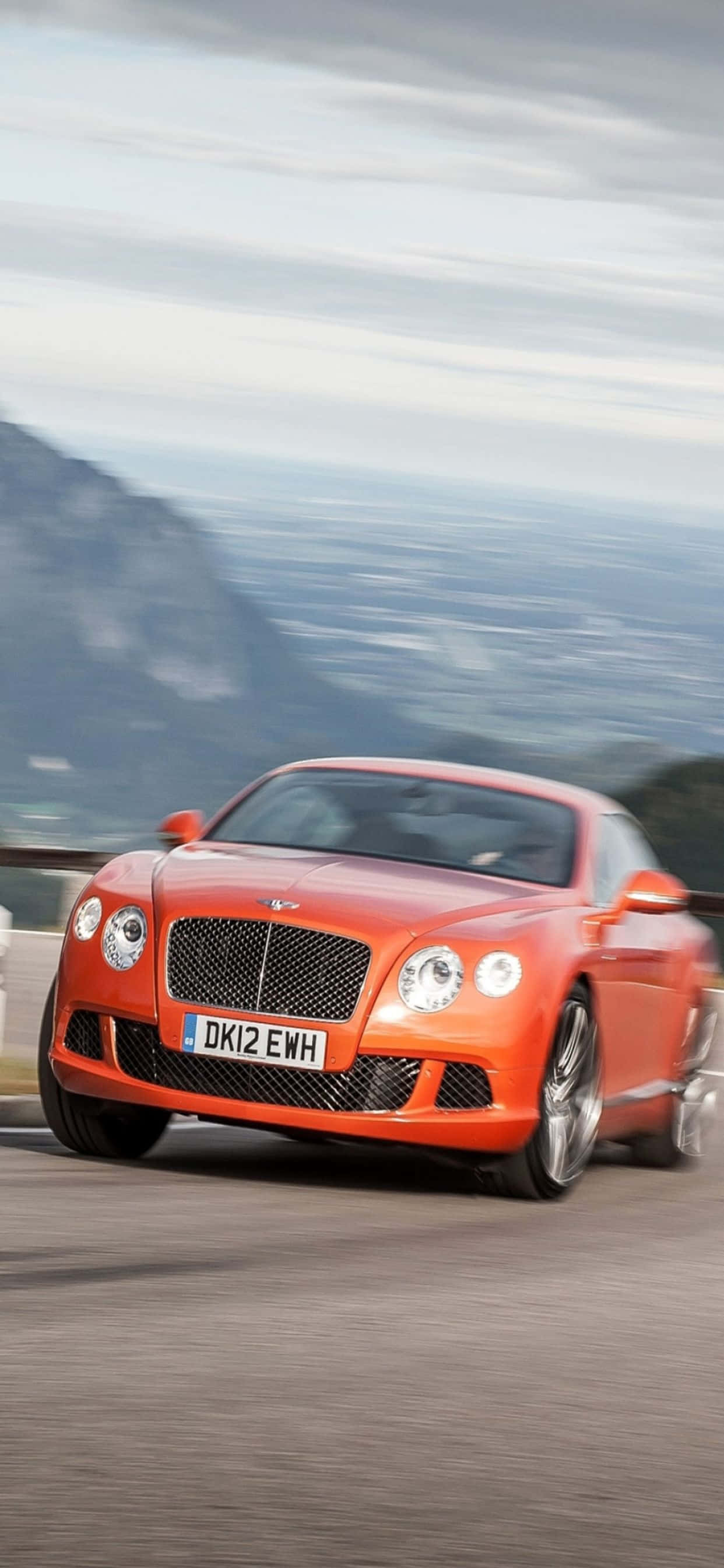 Роскошь, переосмысленная: испытайте высший комфорт с iPhone Xs Max и Bentley Обои
