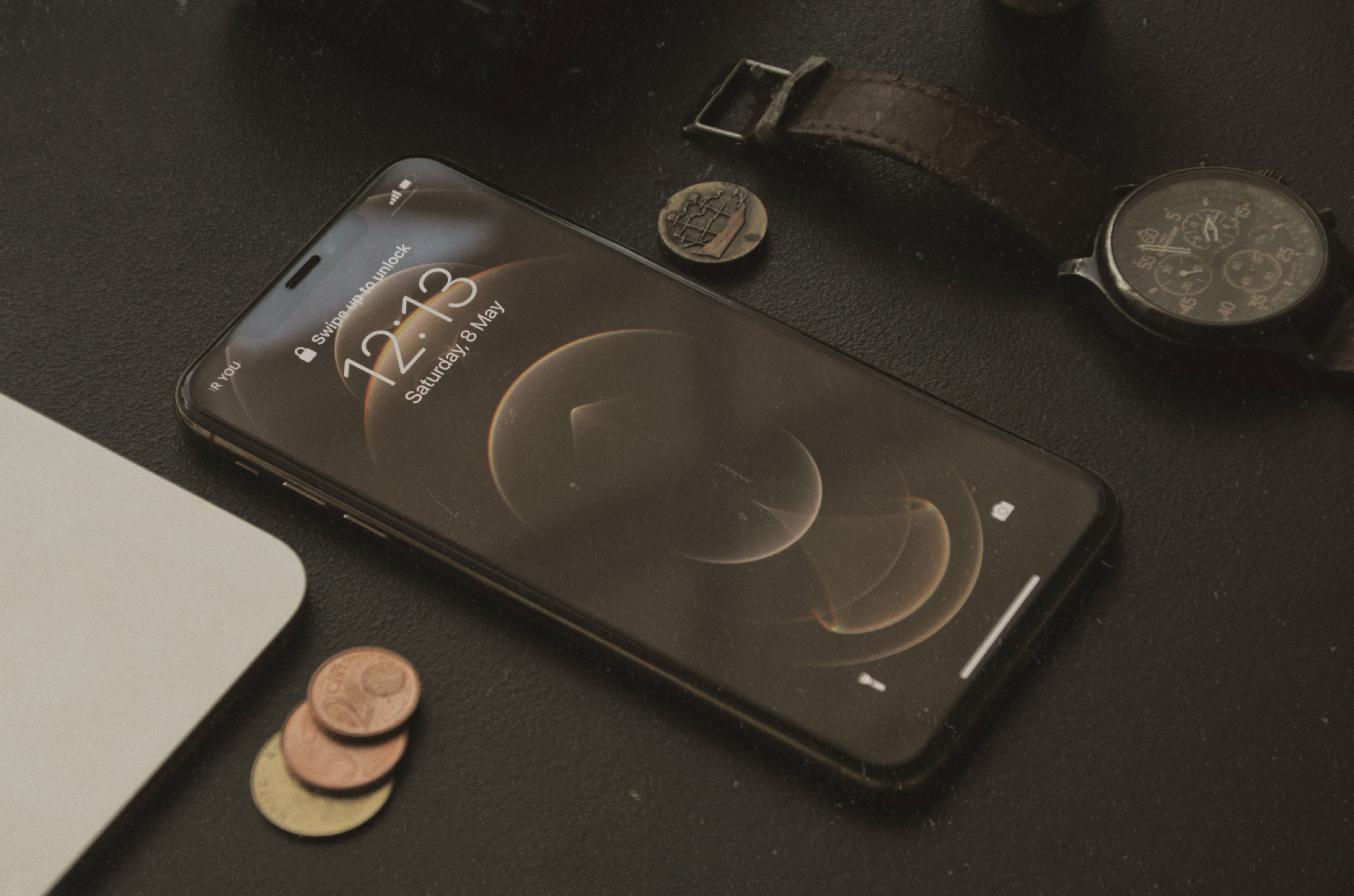 iPhone Xs Max черный Обои