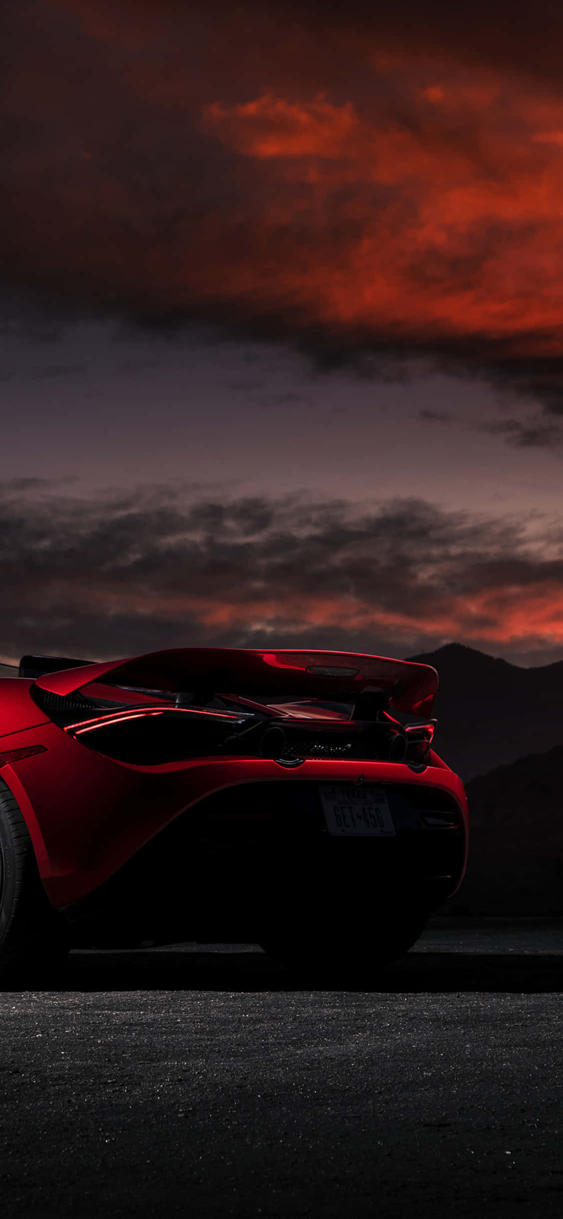 Создан для скорости и стиля: iPhone Xs McLaren 720s Обои