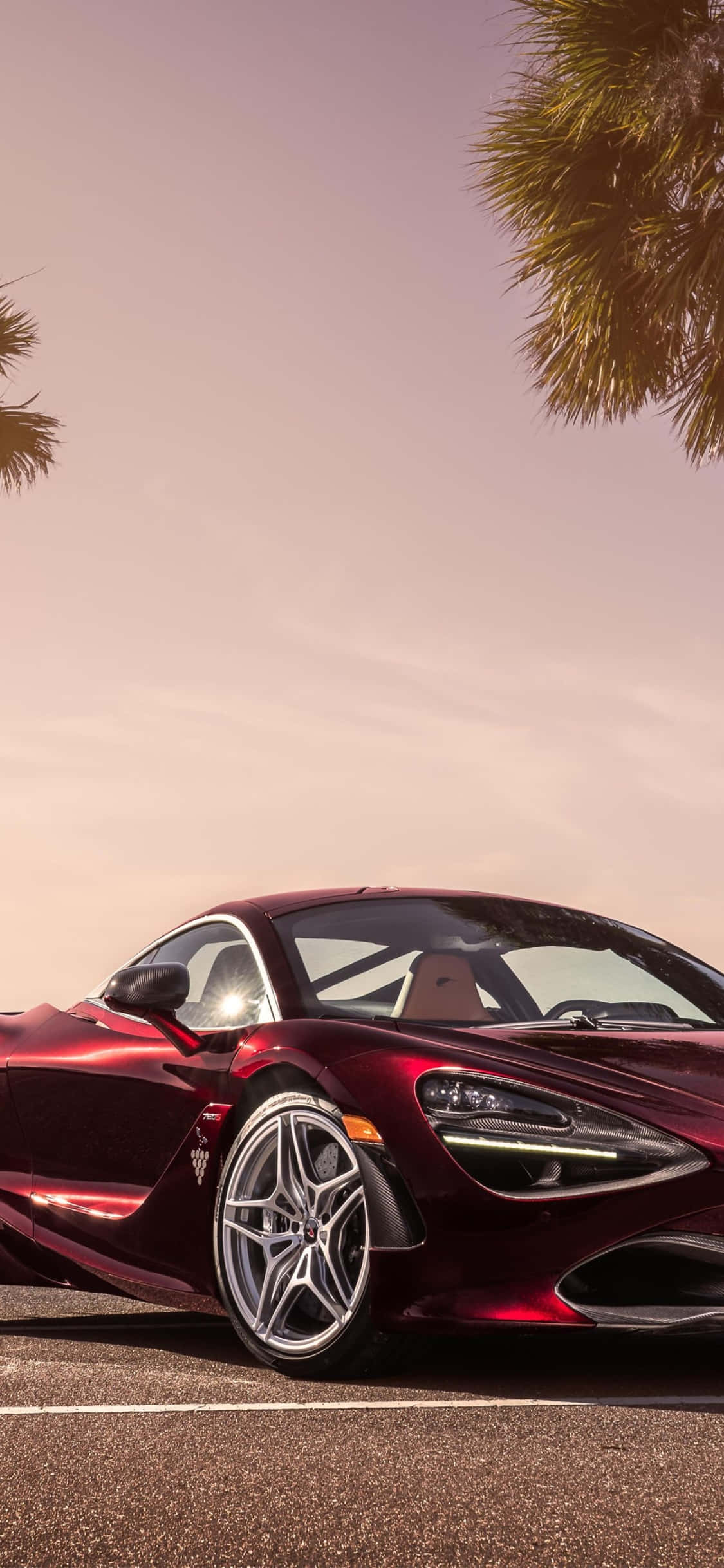 iPhone Xs и McLaren 720s: символ роскоши Обои