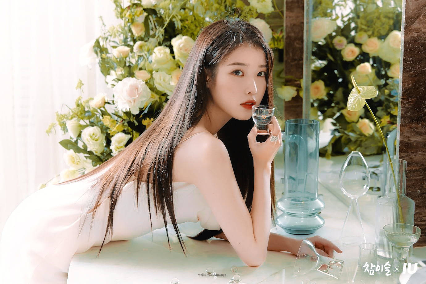 IU Журнал Vogue Korea Обои