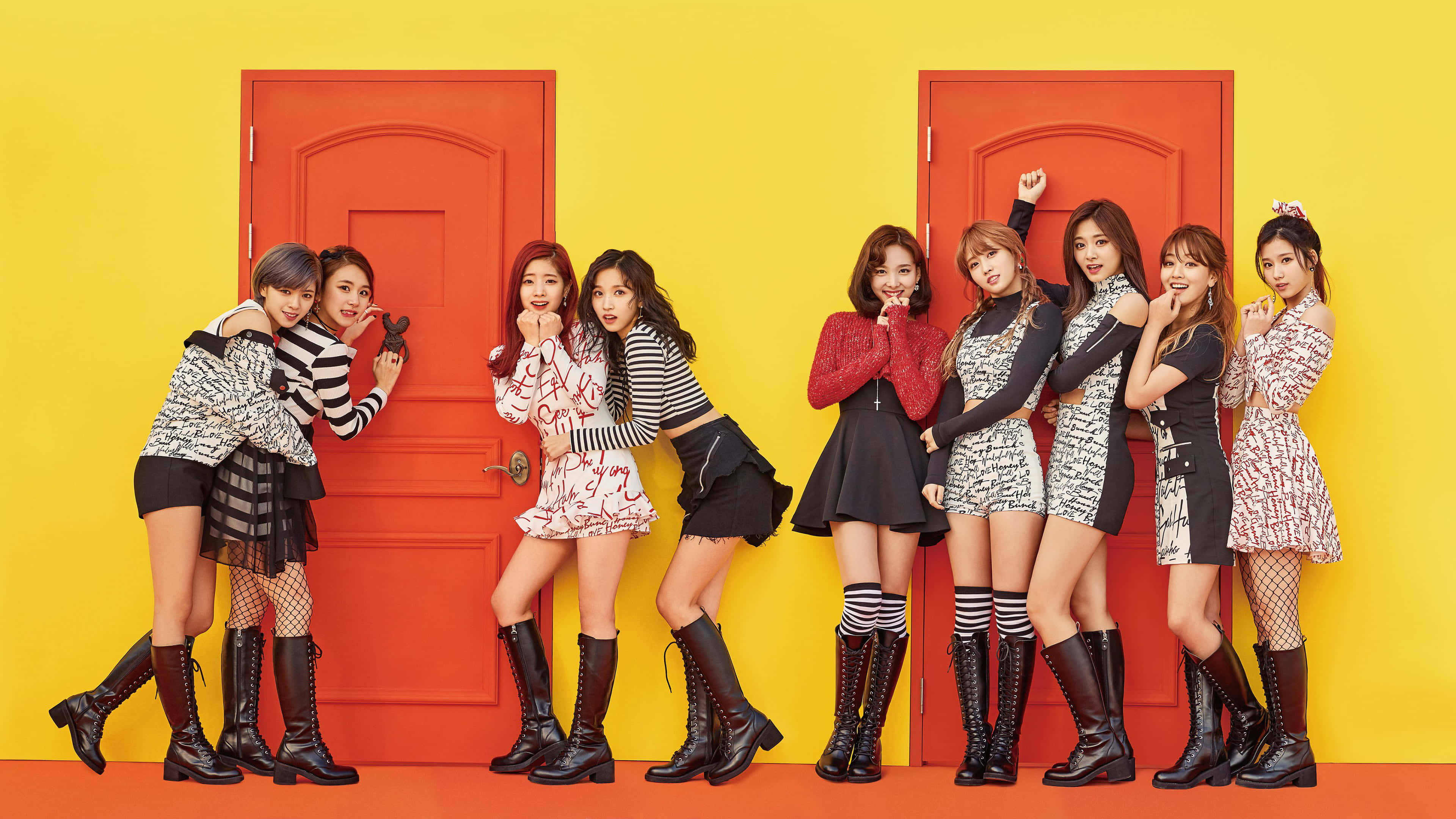 Завораживающие моменты с K-pop группой Twice Обои