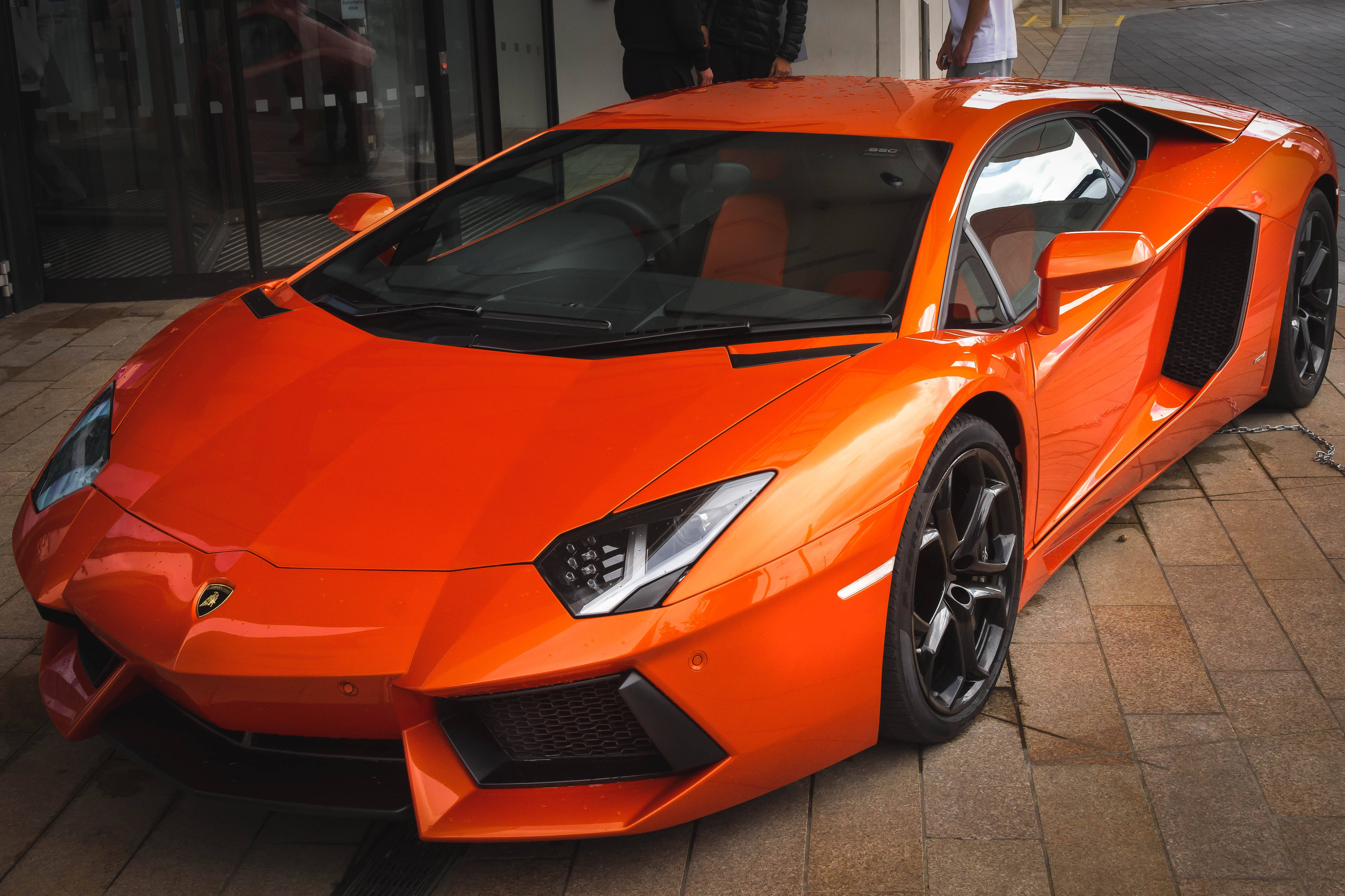 Знаковый Lamborghini Aventador Обои