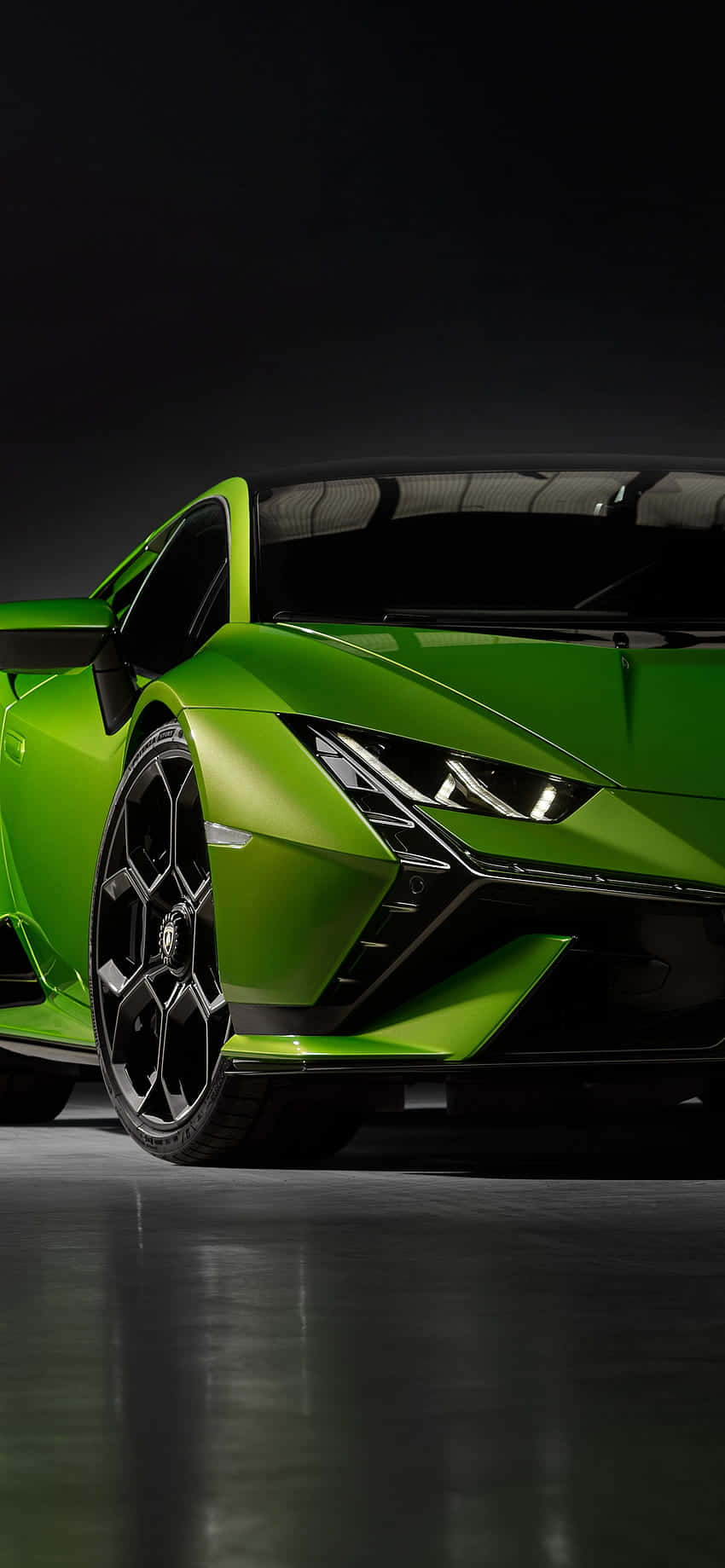 Потрясающий вид на новый Lamborghini и Pixel 3xl Обои