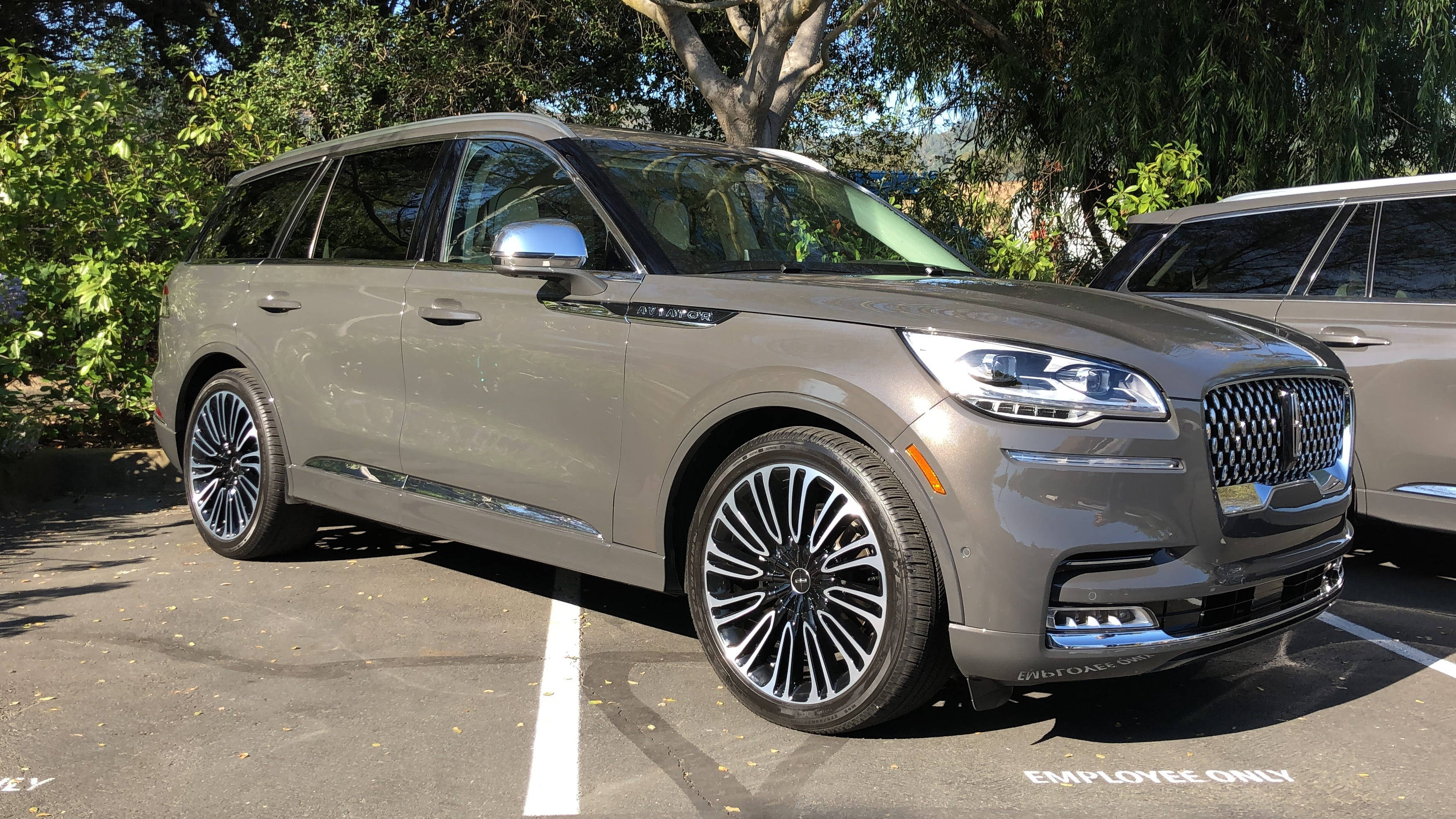Роскошный Lincoln Aviator SUV 2020 Обои