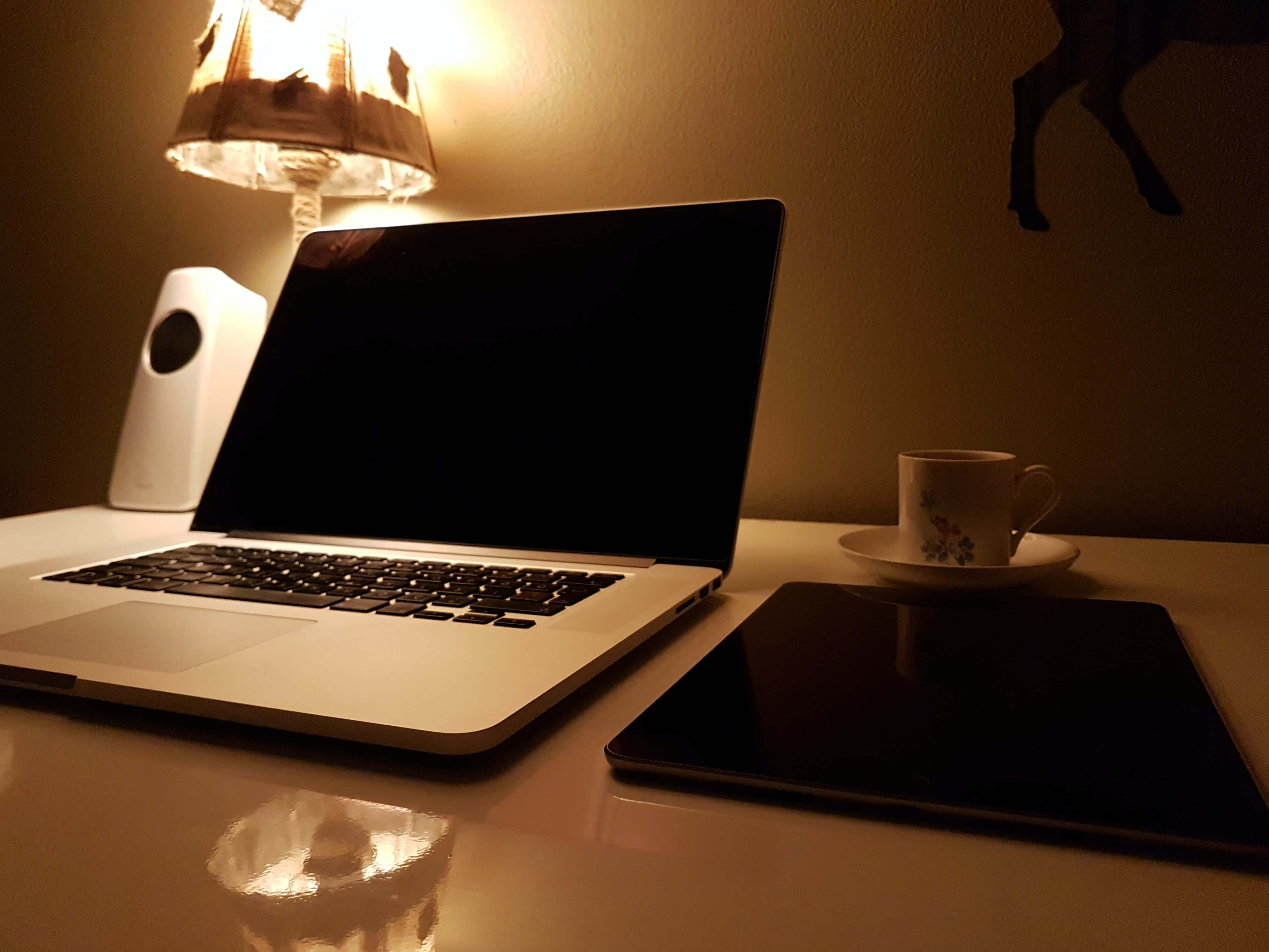 Наслаждайтесь красотой этого эстетичного Macbook Обои