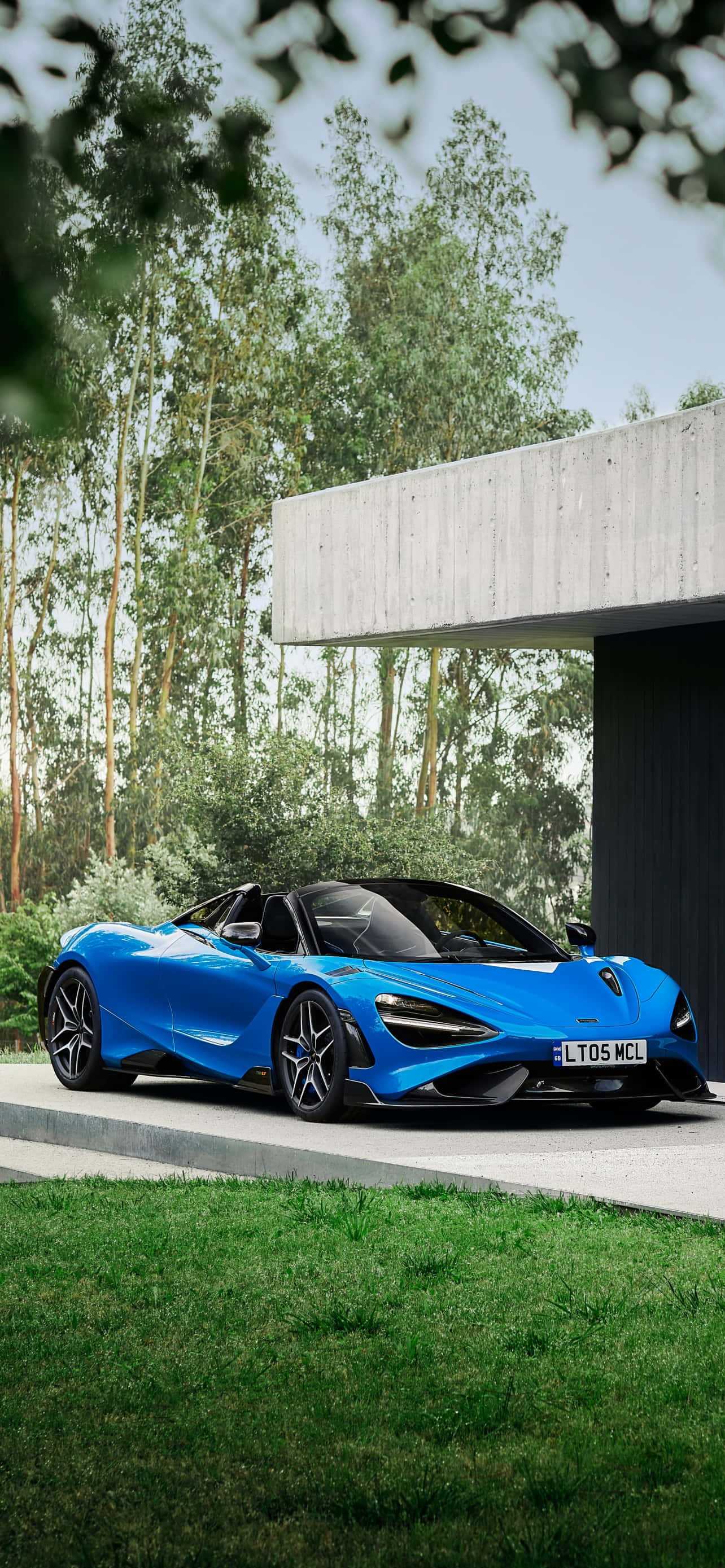 Суперкар Синий McLaren 765 Обои