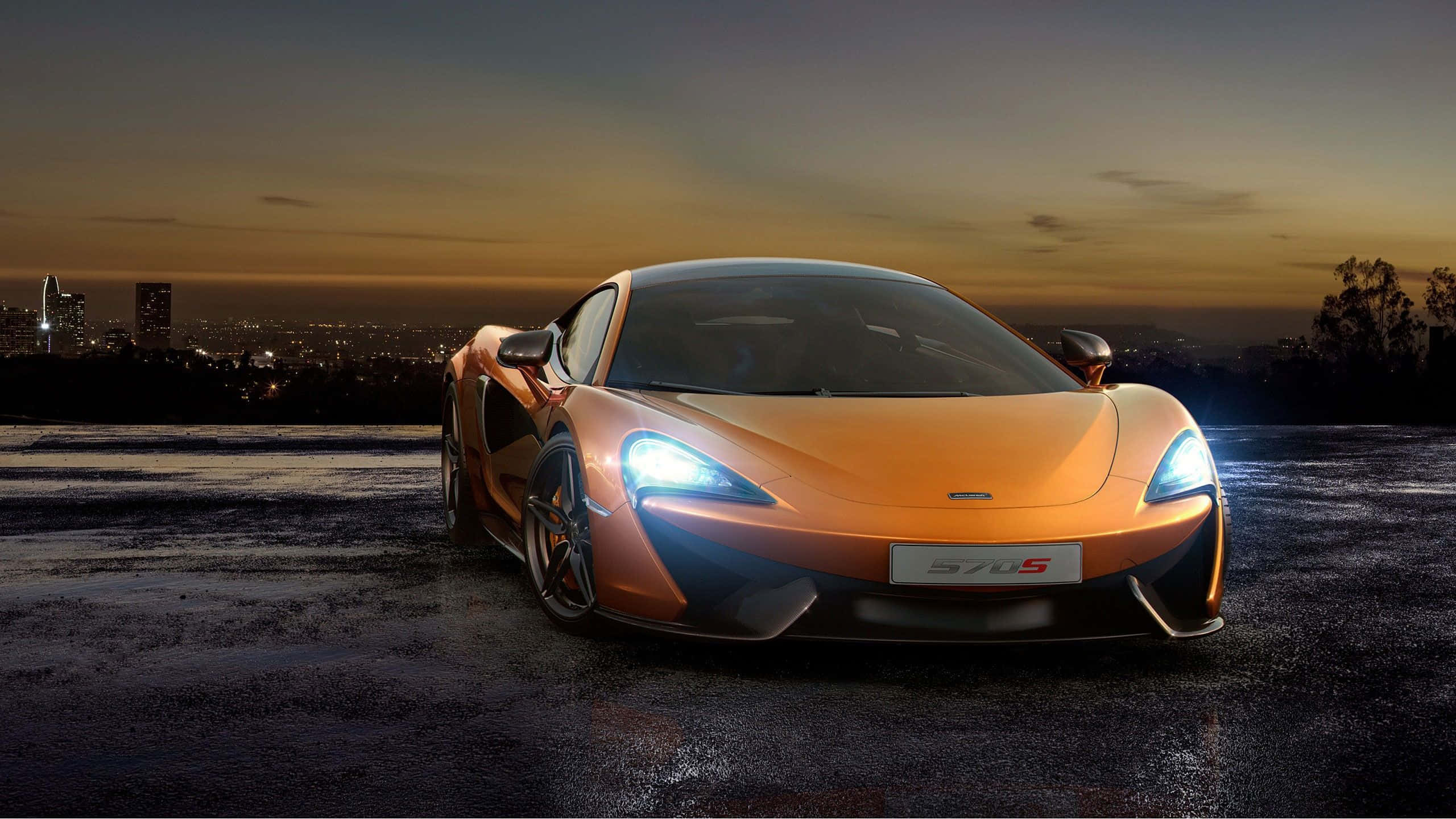 Крутое желтое авто McLaren Обои