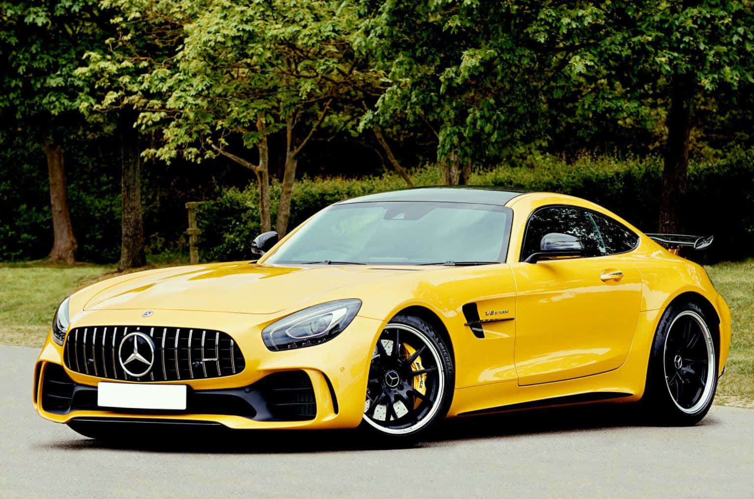 Mercedes AMG GT GTS Обои