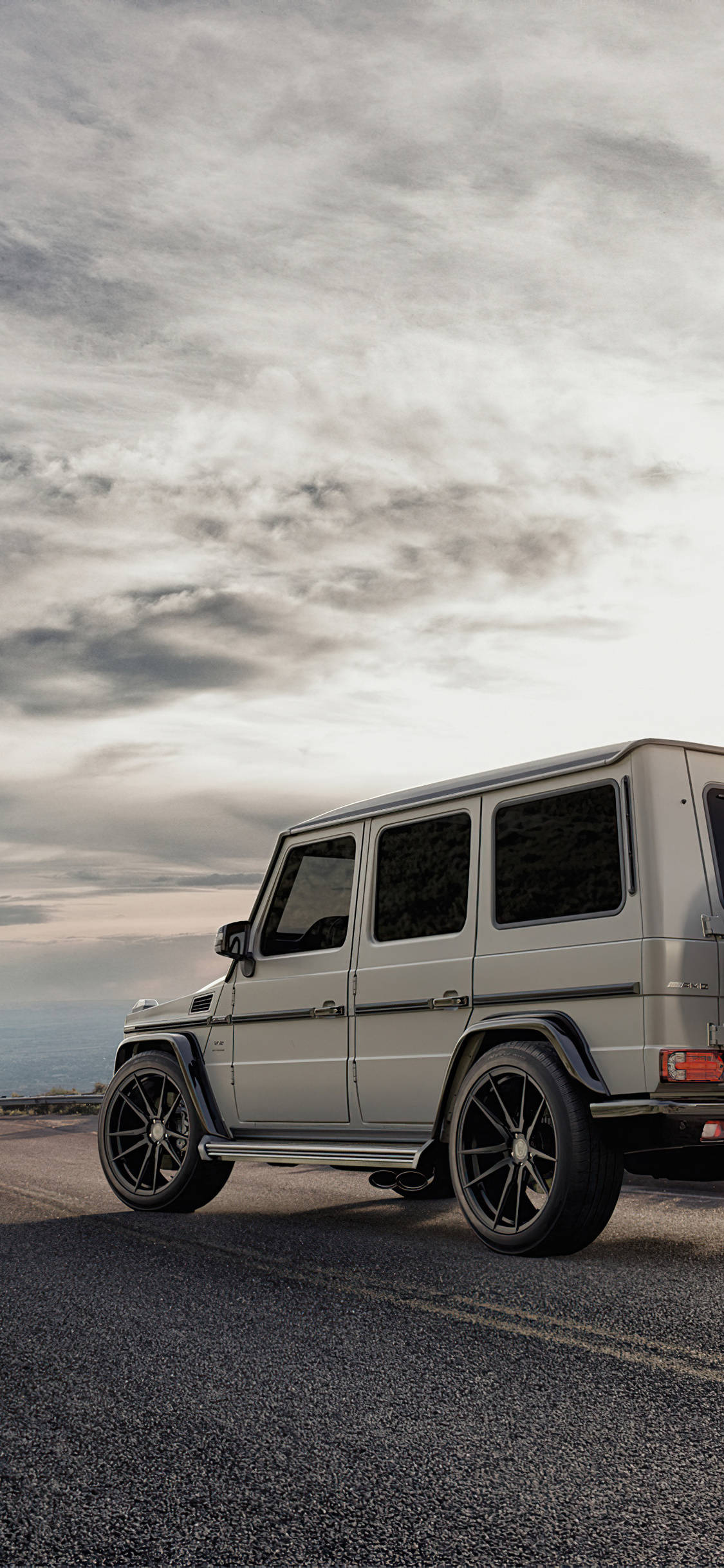 Белый Mercedes-Benz G-Wagon iPhone Обои