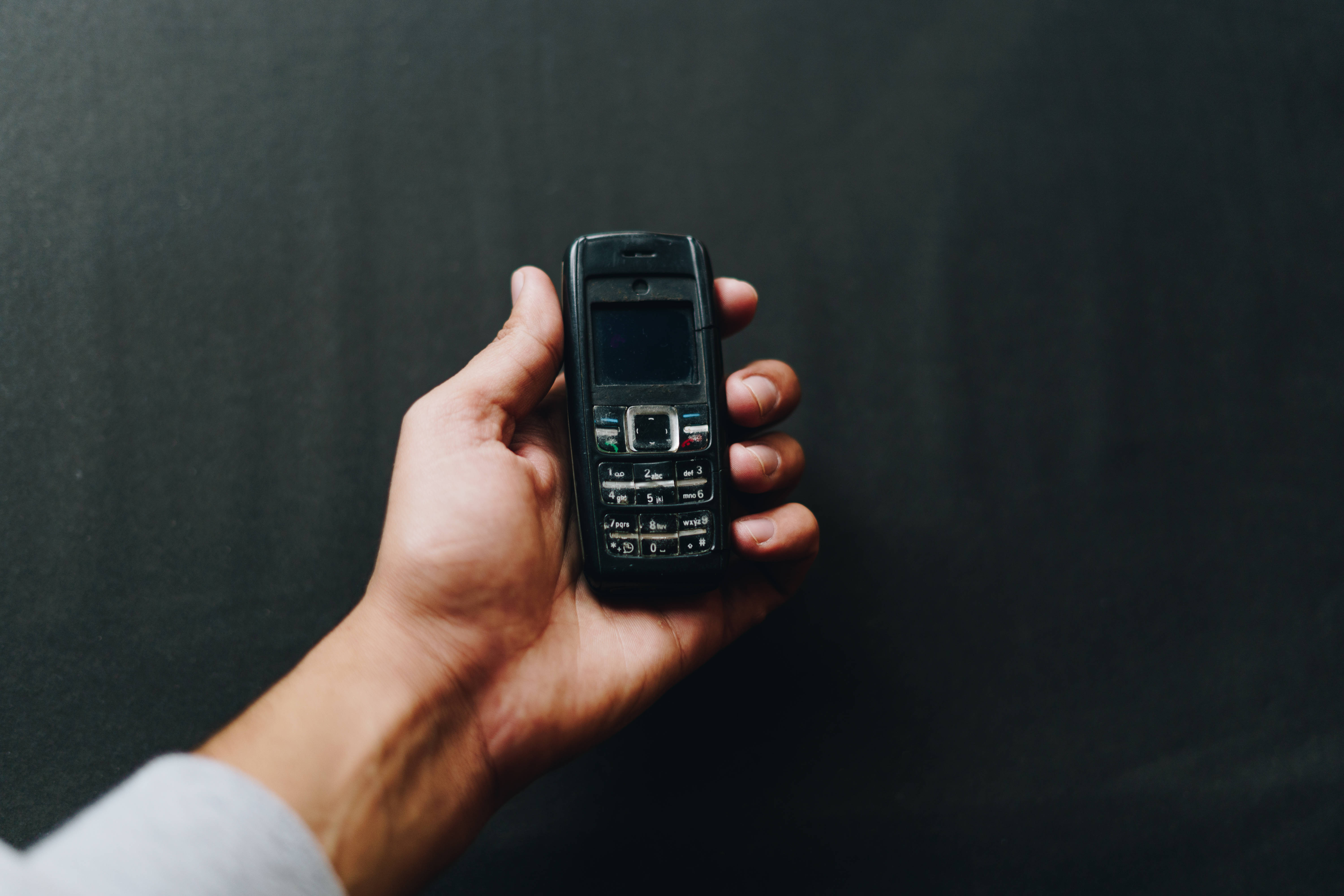 Мобильный телефон Nokia 1600 Обои