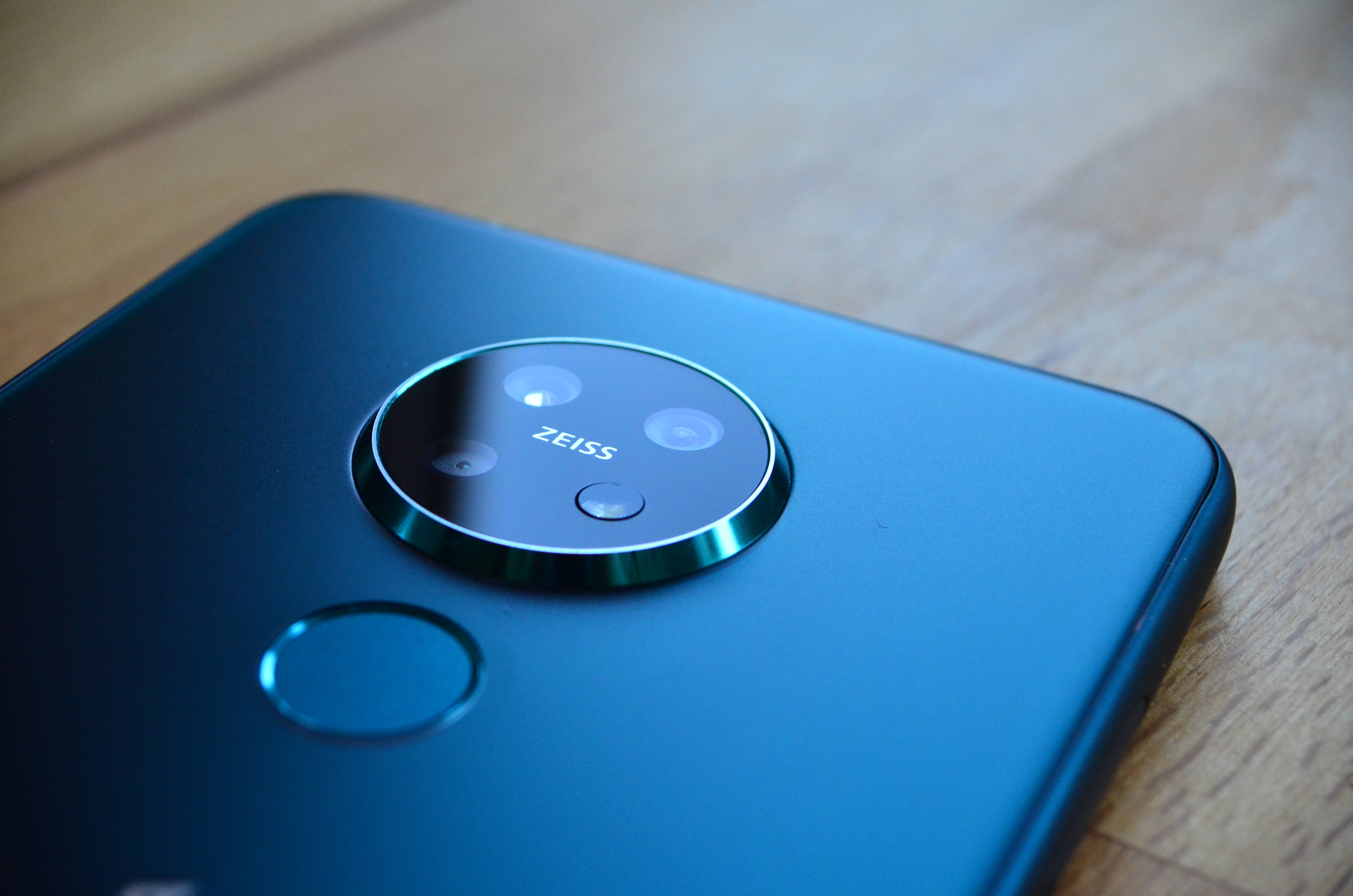 Nokia 7.2 и объектив Zeiss Обои