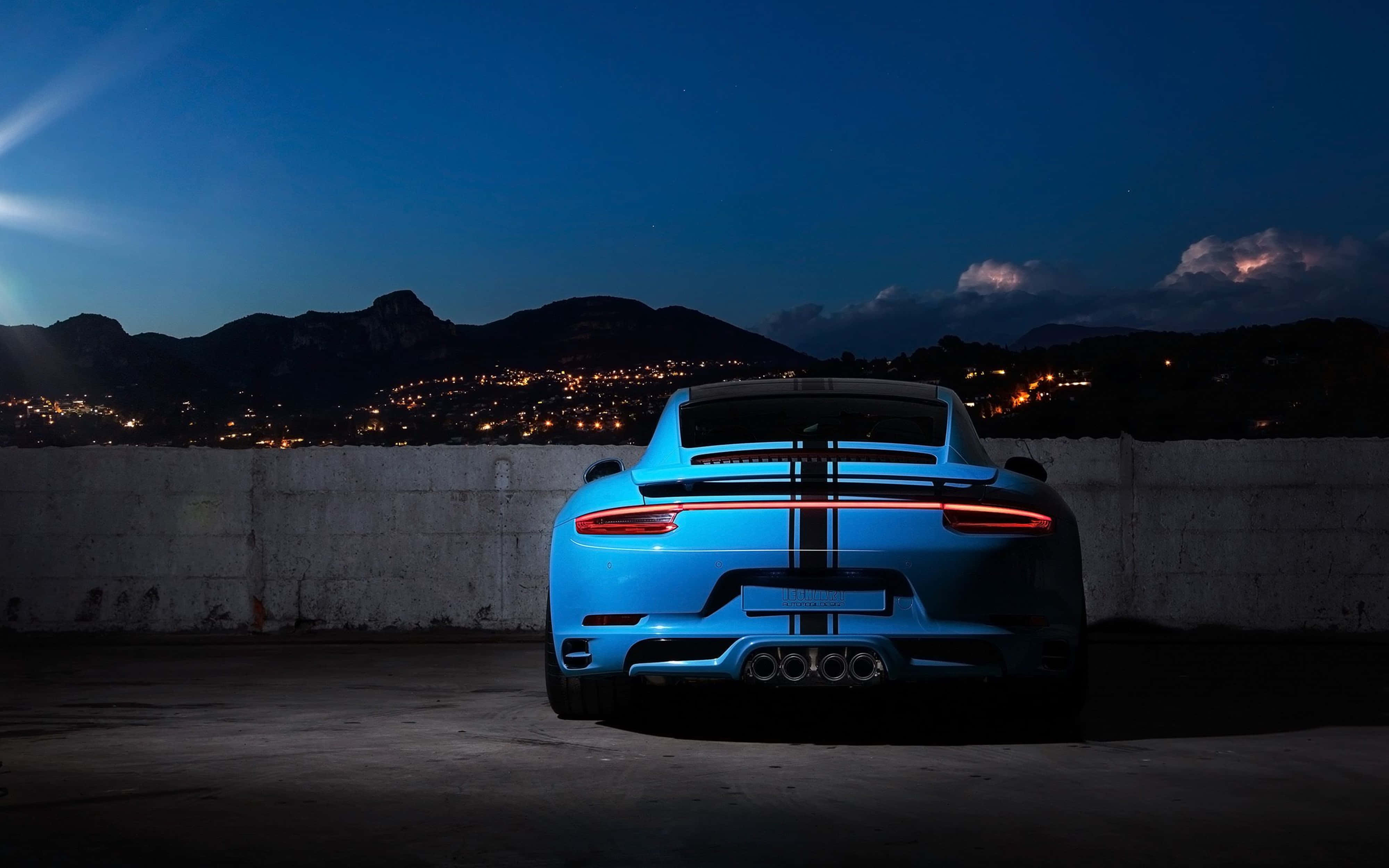 Синий Porsche в 4K Ultra HD Обои