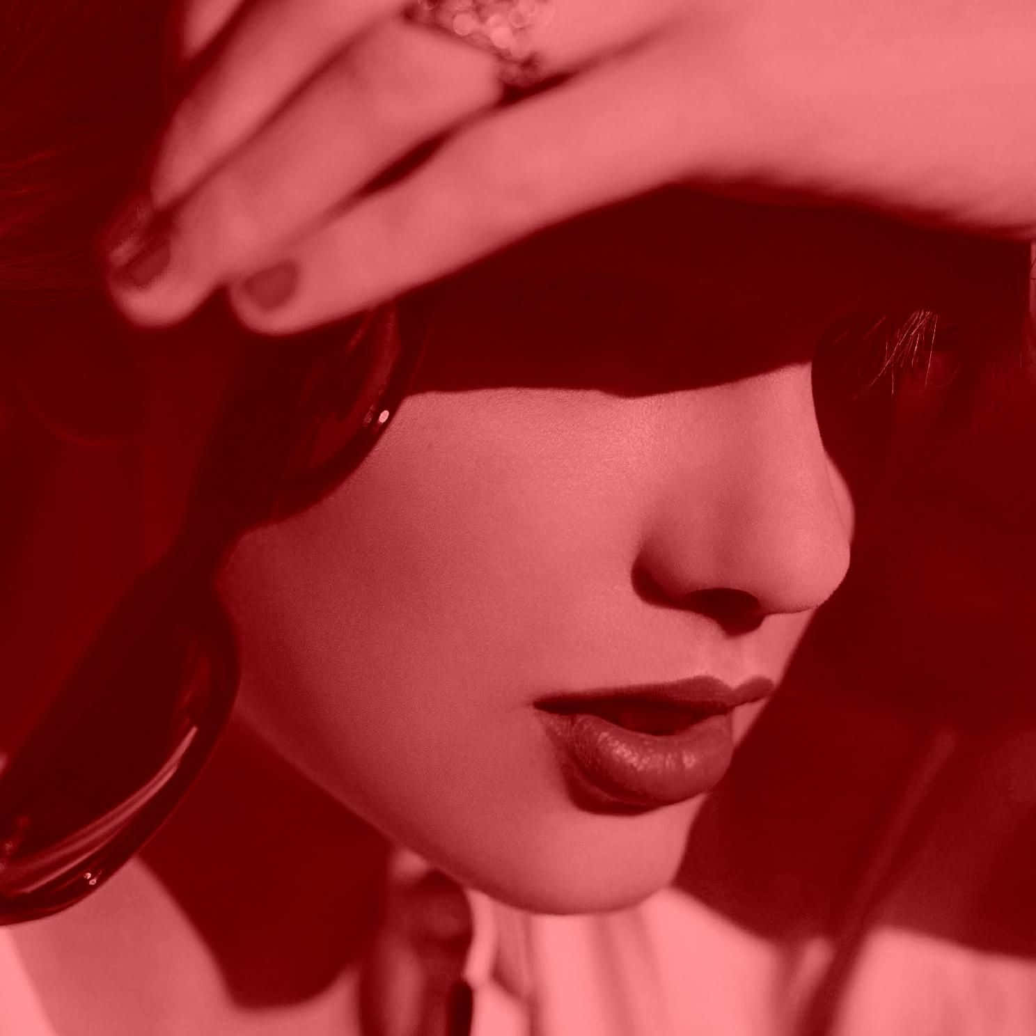 Тейлор Свифт делится обложкой своего перезаписанного альбома «Red (Taylor’s Version)» Обои