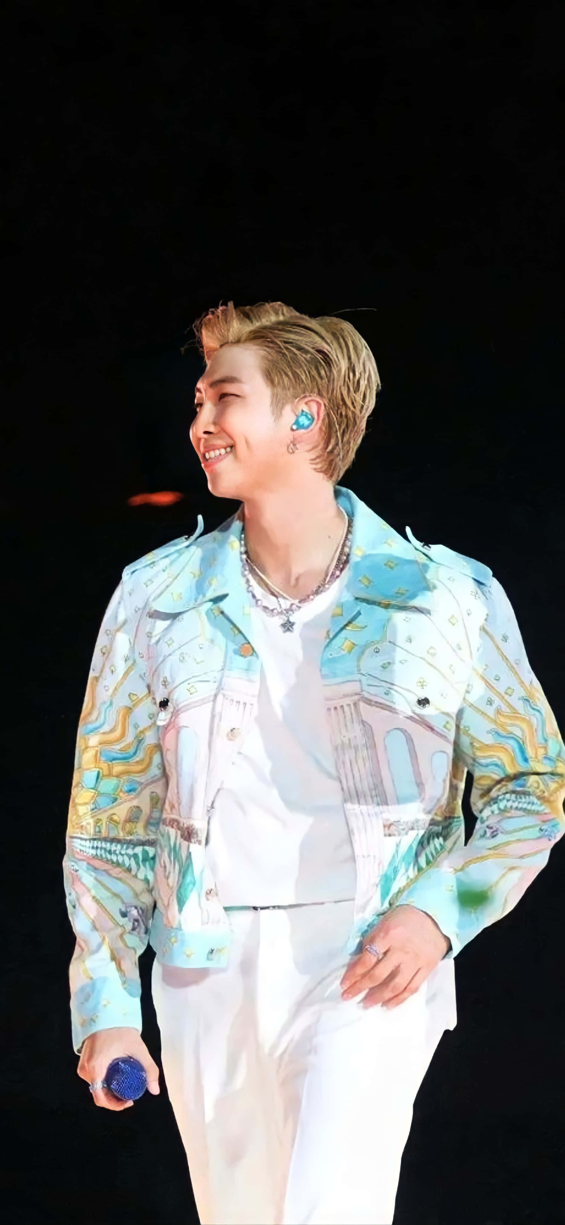 RM, лидер южнокорейской группы BTS Обои