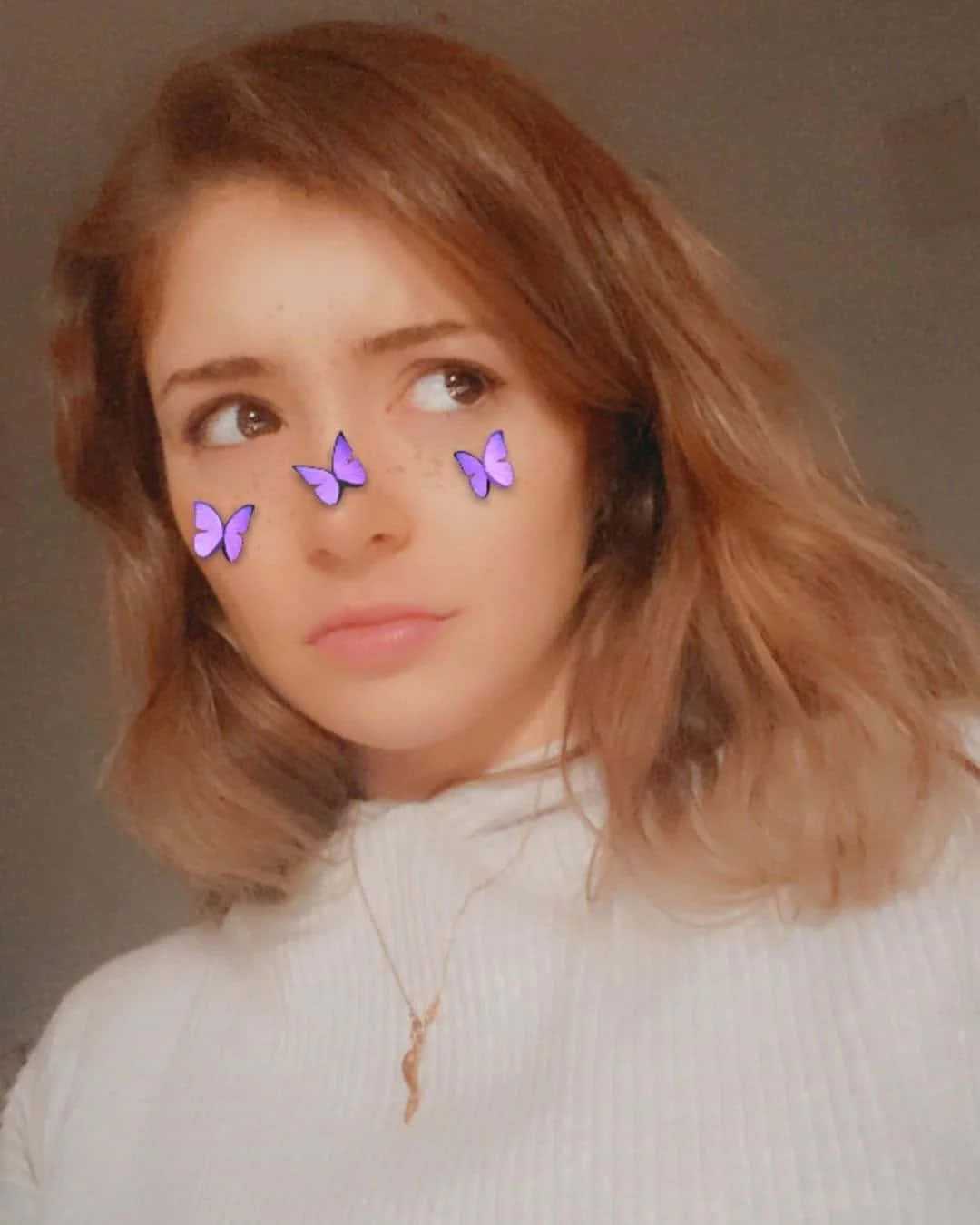 Снимок с фильтром Snapchat «Бабочка» Обои