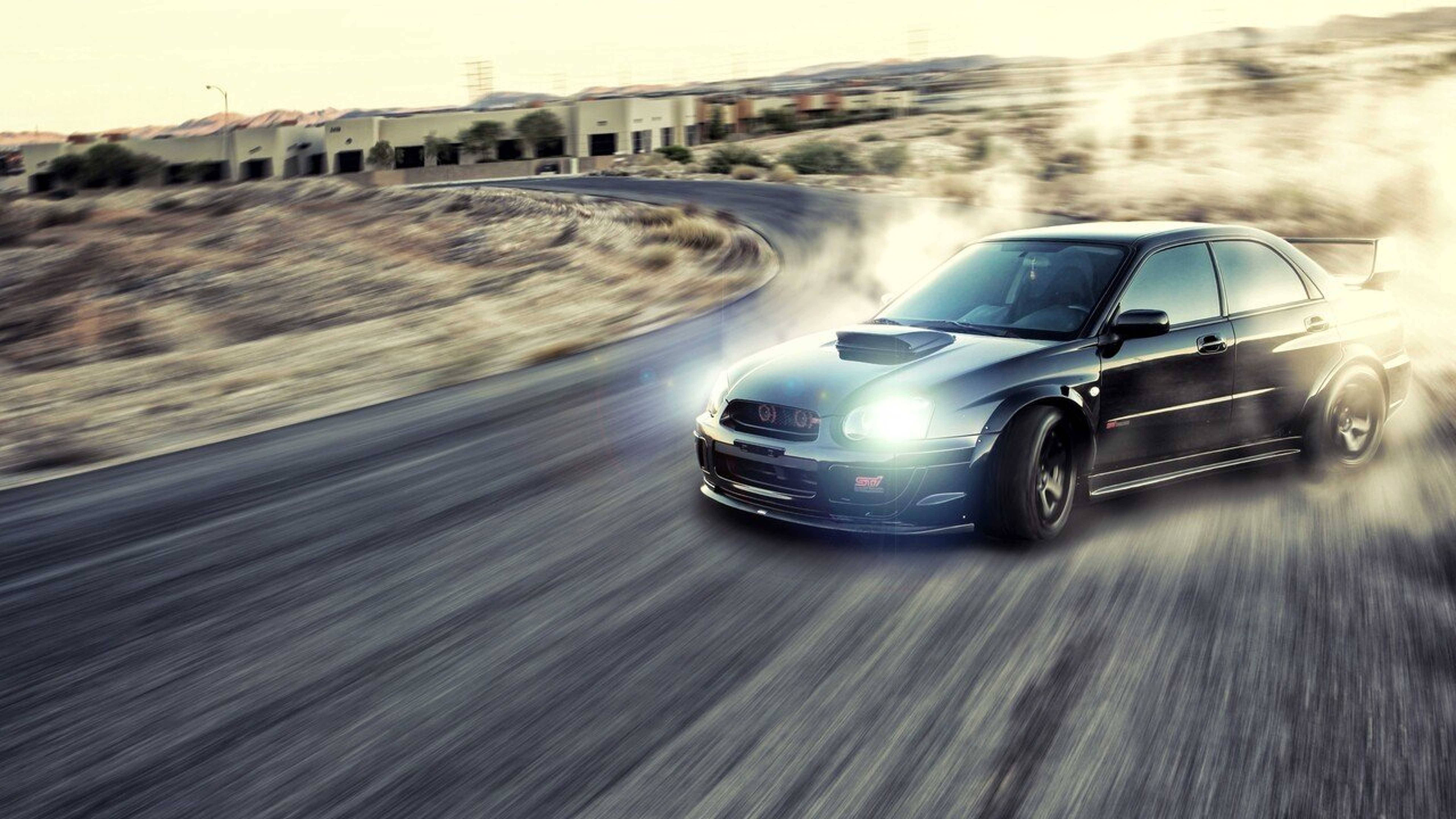 Ревущий Subaru Impreza WRX в дрифте Обои