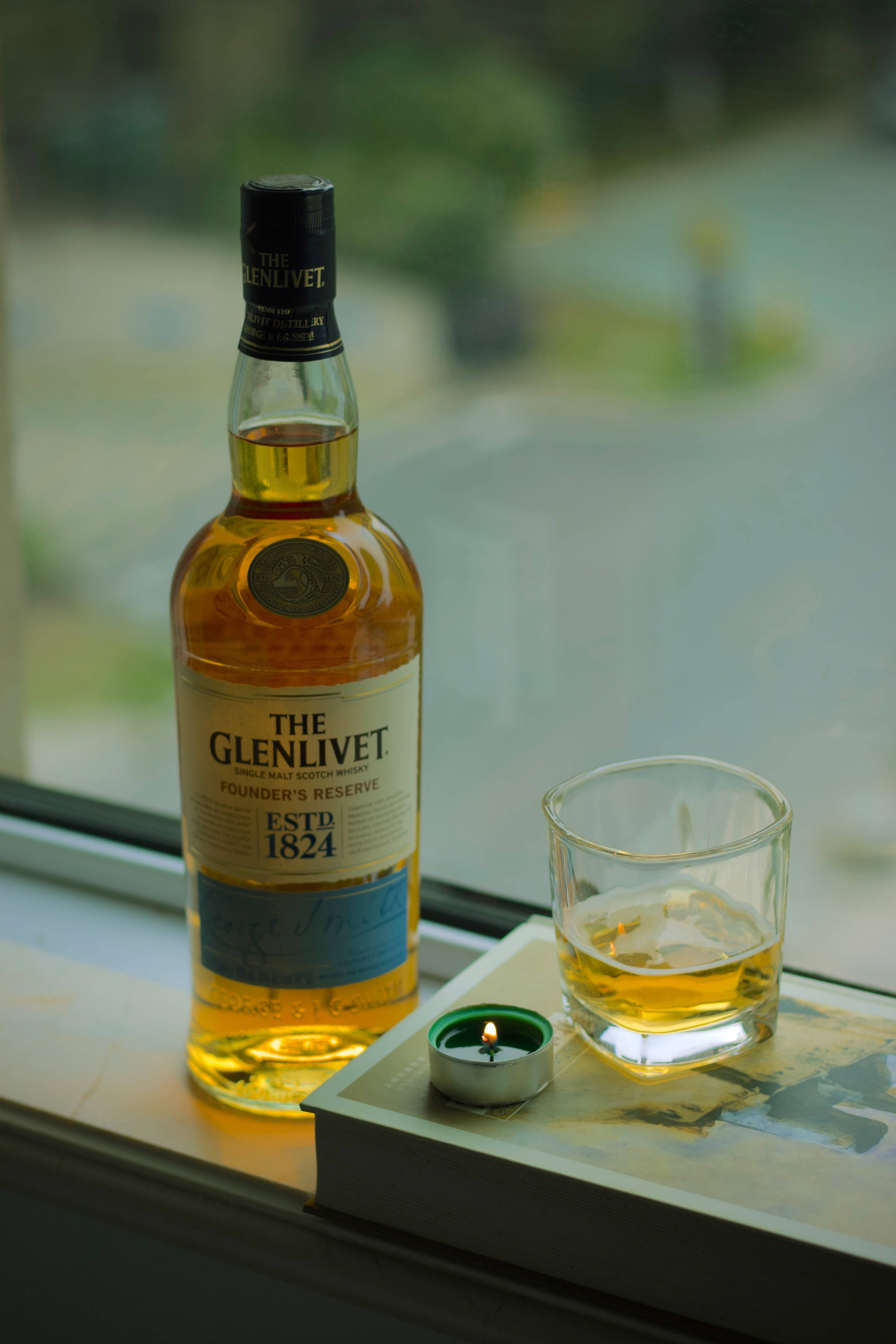 Бутылка виски The Glenlivet Обои