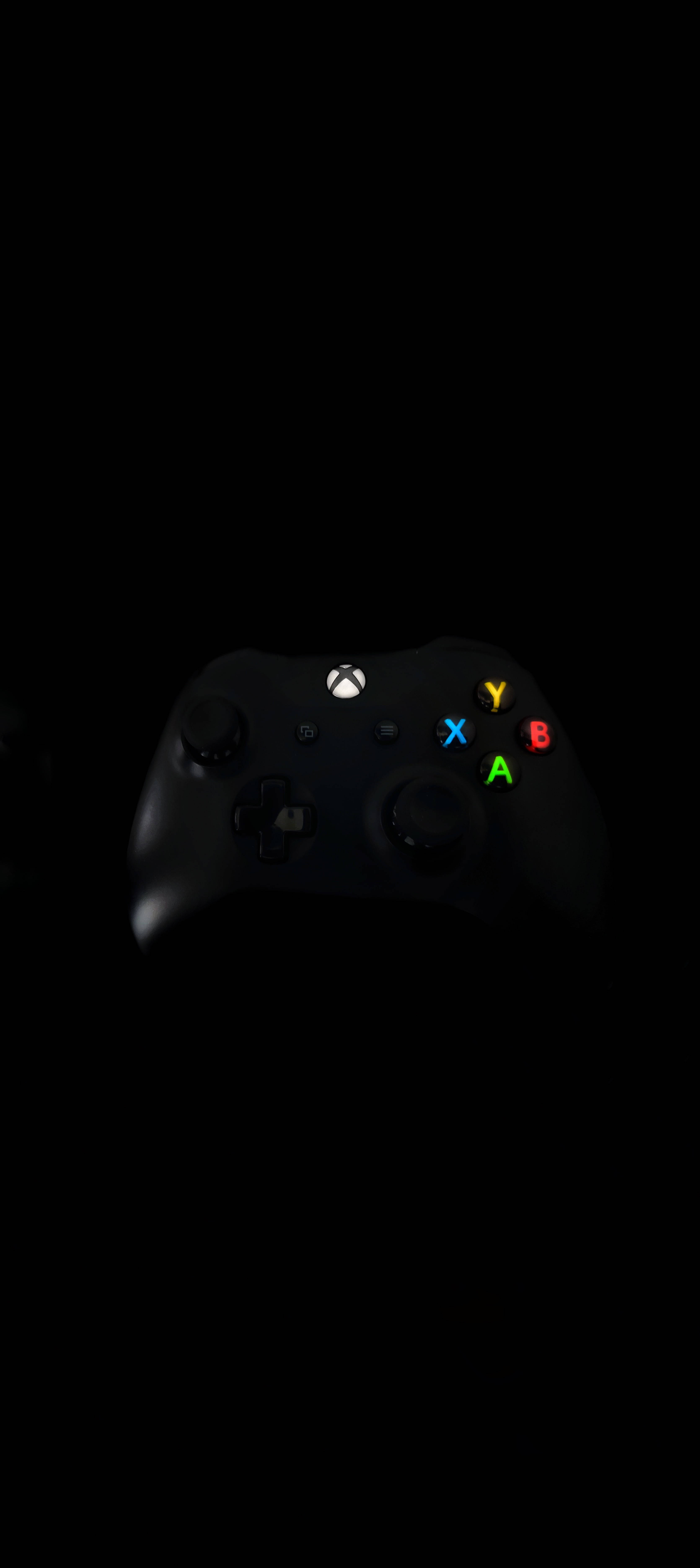 Чёрный геймпад Xbox 8K для телефона Обои