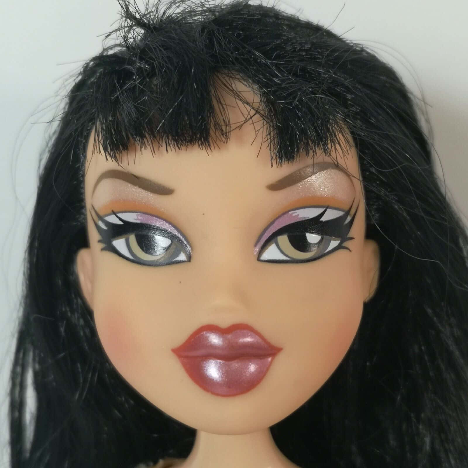 Веселитесь с друзьями, выражая свой стиль с эстетикой Bratz! Обои