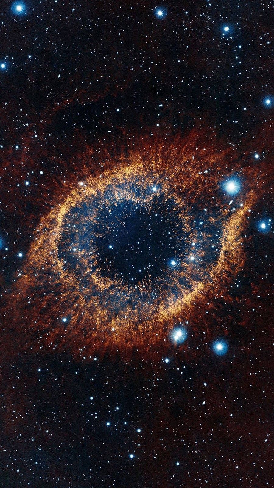 Галактика-глаз в туманности Обои